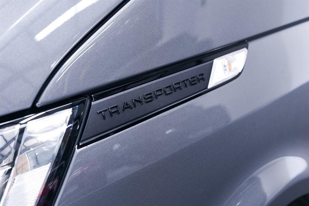 Volkswagen Transporter - Image 6
