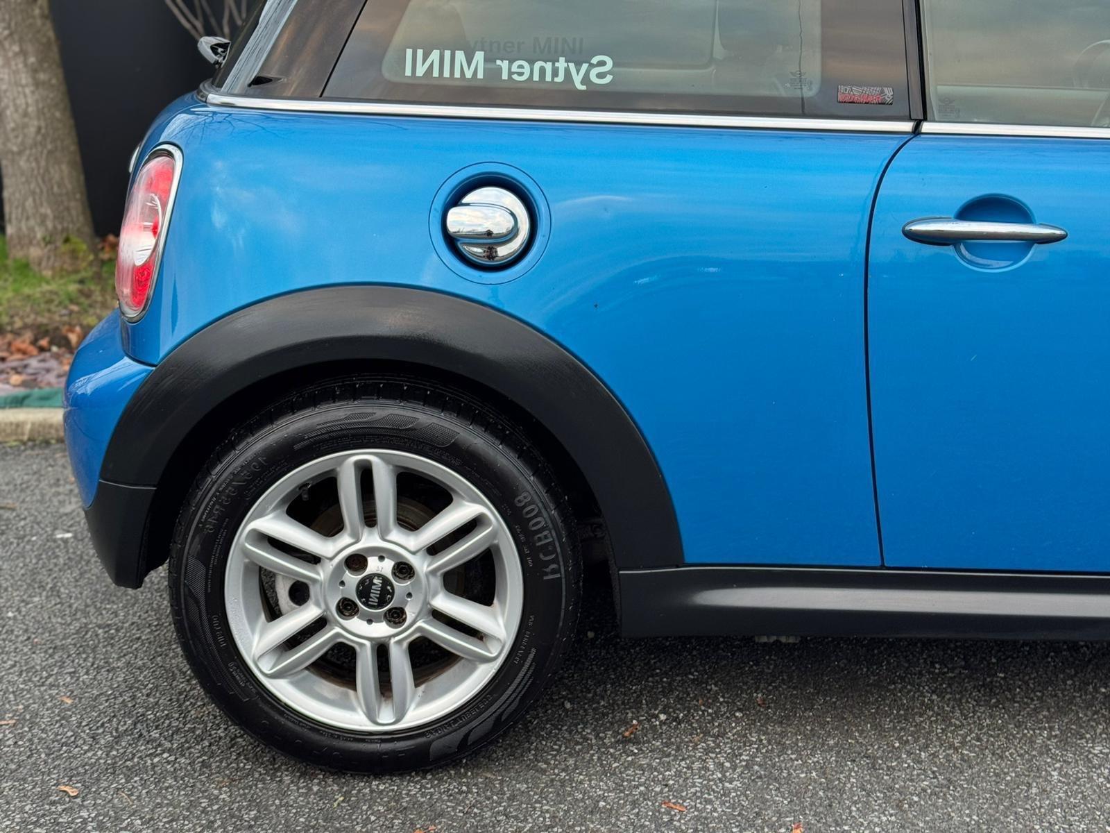 MINI Hatch - Image 28