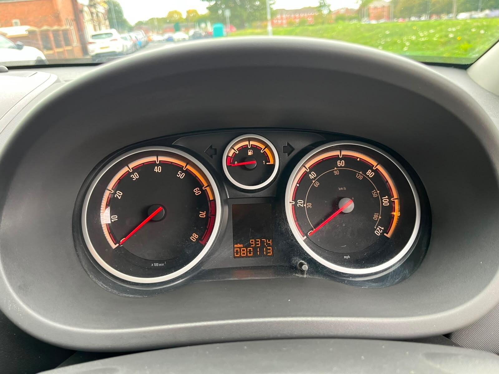 Vauxhall Corsa - Image 20
