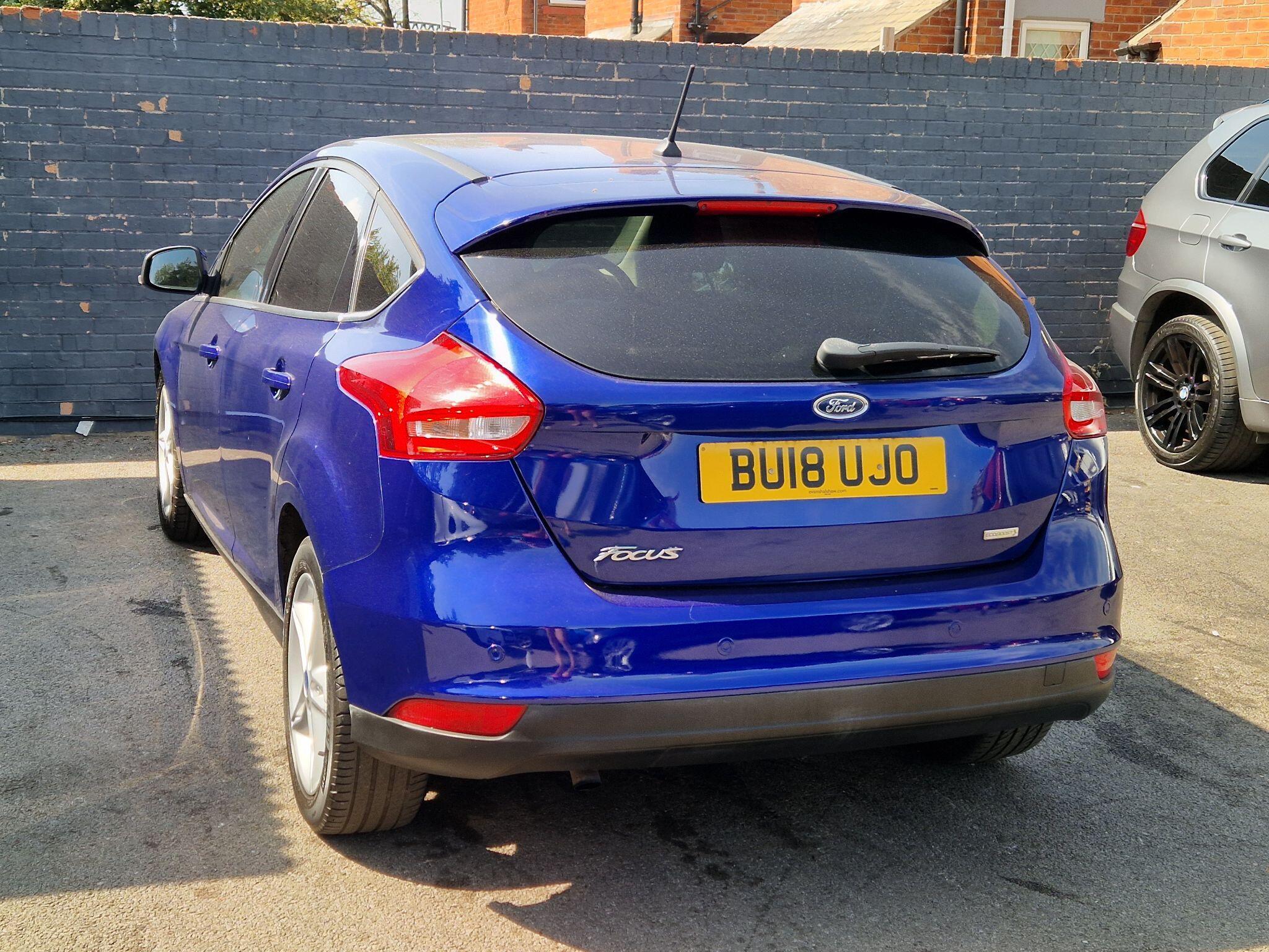 Ford Focus - Image 8