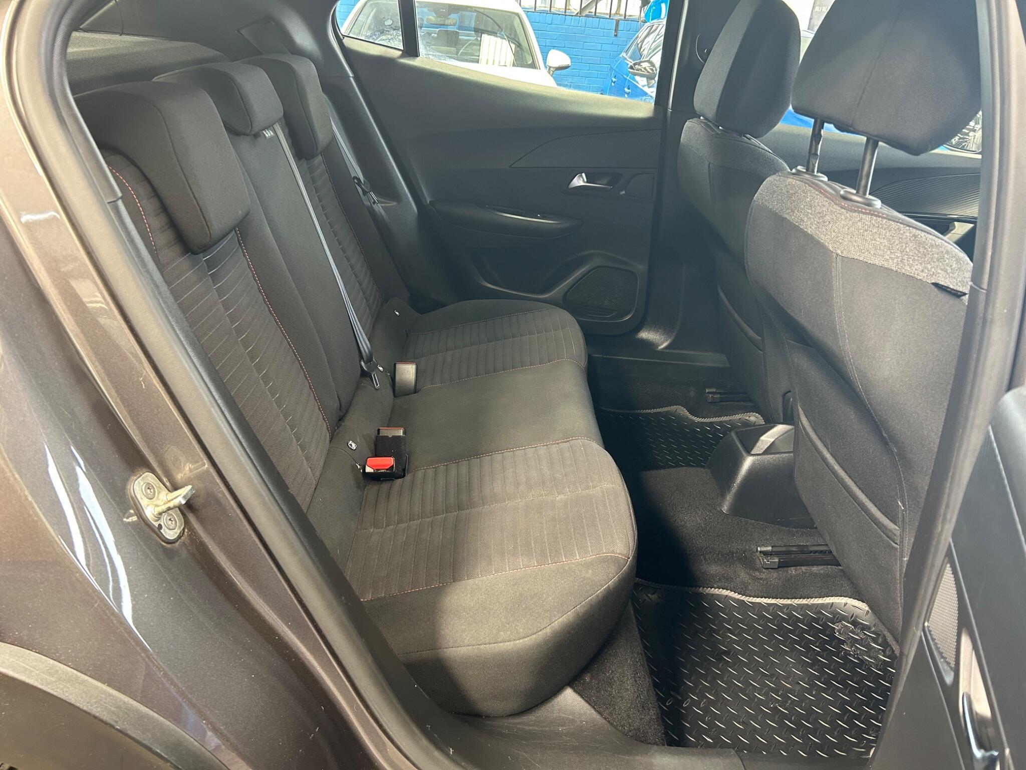 Peugeot 2008 - Image 15