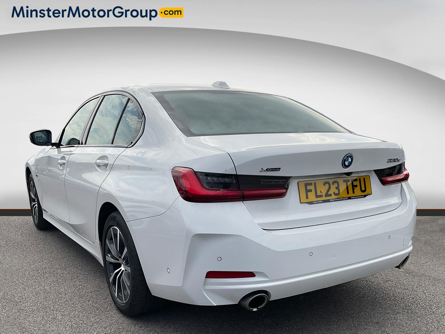 BMW 3 Series - Image 4