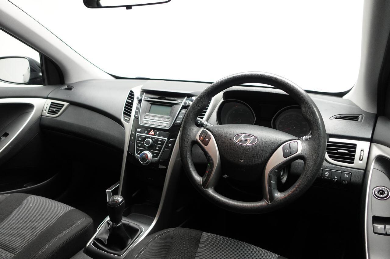 Hyundai i30 - Image 15