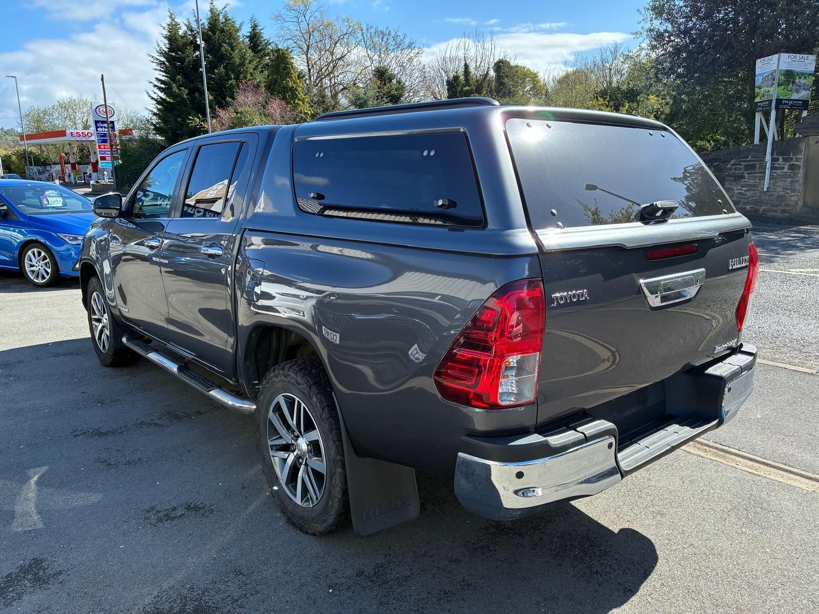 Toyota Hilux - Image 3