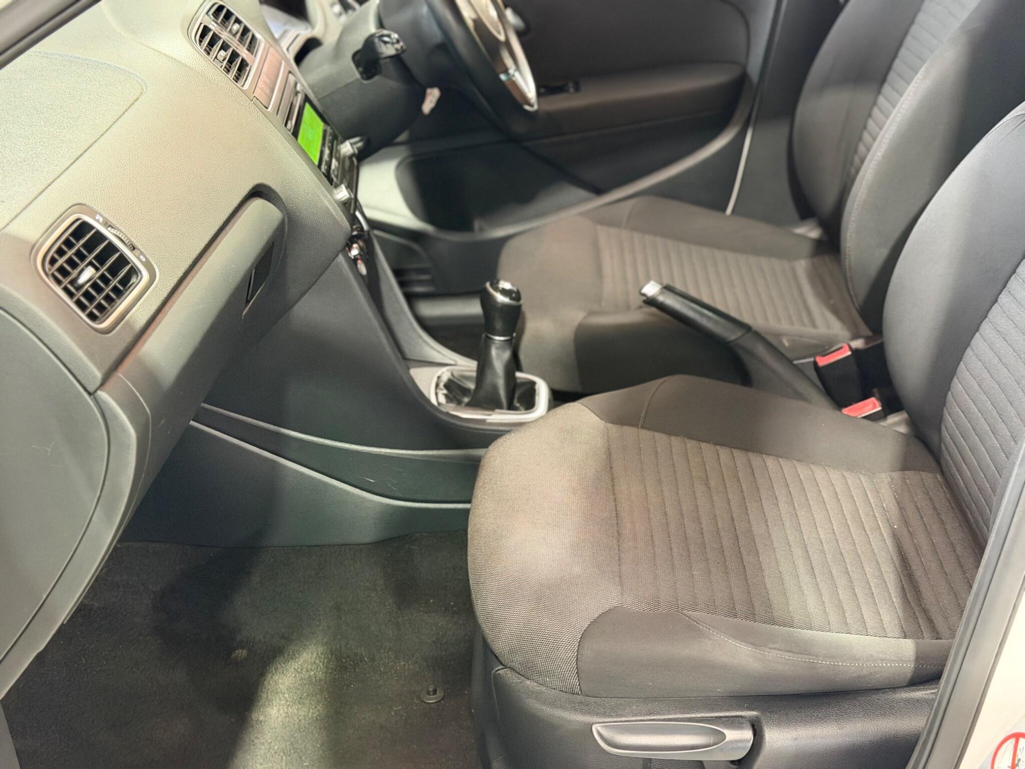 Volkswagen Polo - Image 33