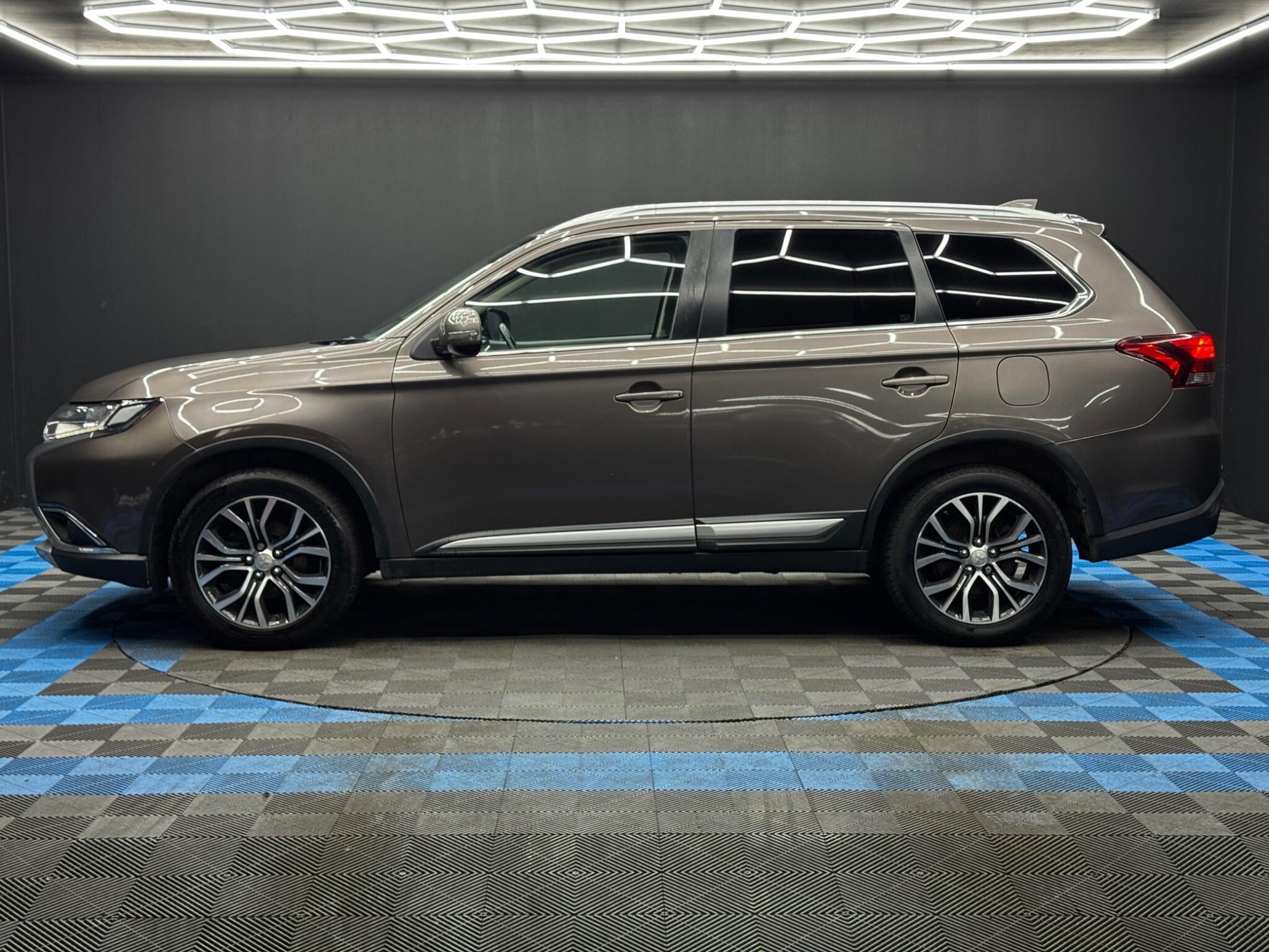 Mitsubishi Outlander - Image 8