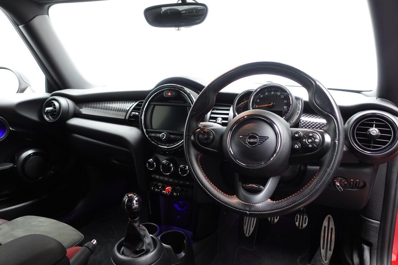 MINI Hatch - Image 15