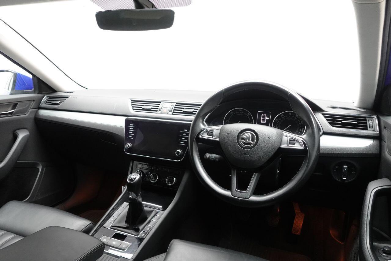 Skoda Superb - Image 15