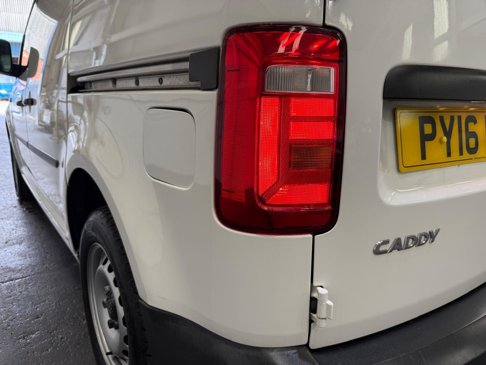 Volkswagen Caddy - Image 9