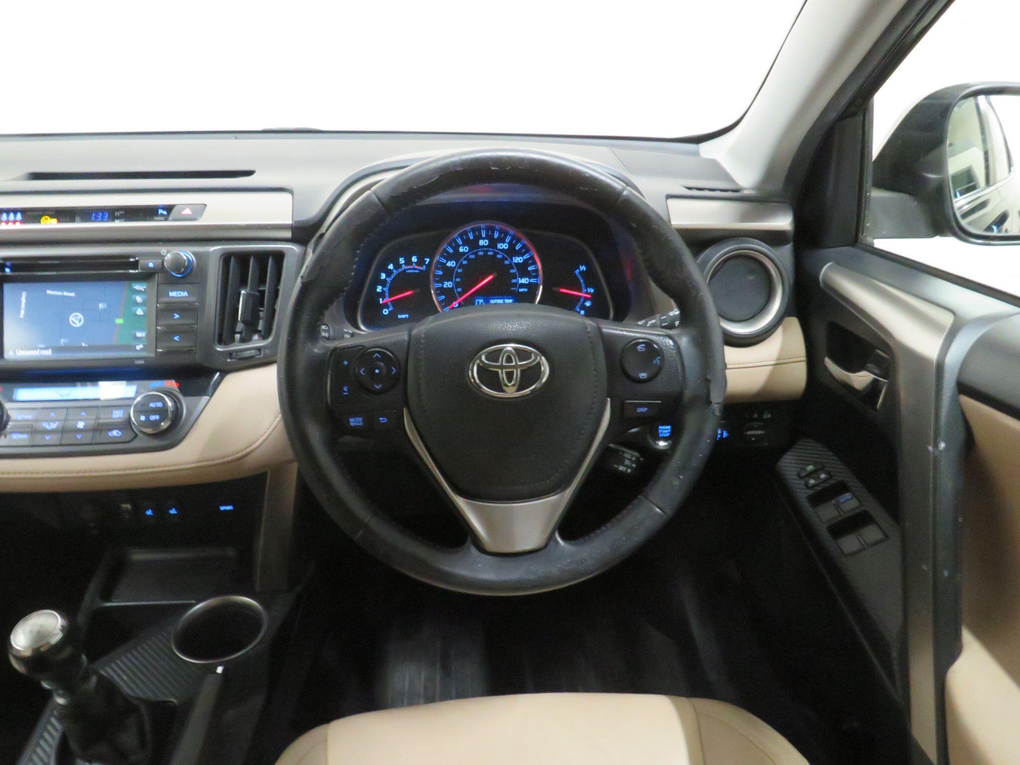 Toyota RAV4 - Image 14