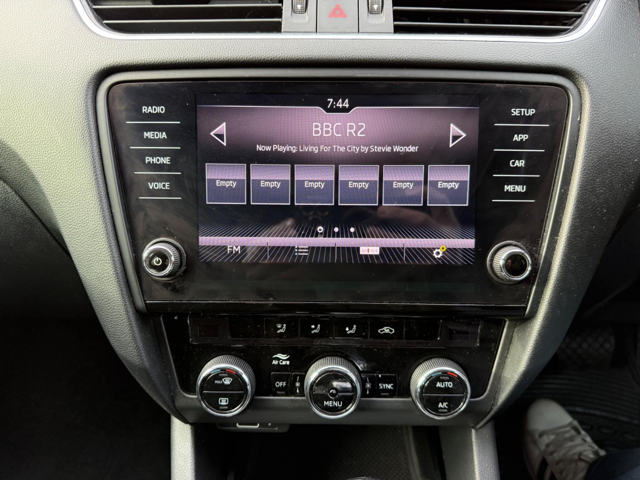 Skoda Octavia - Image 12