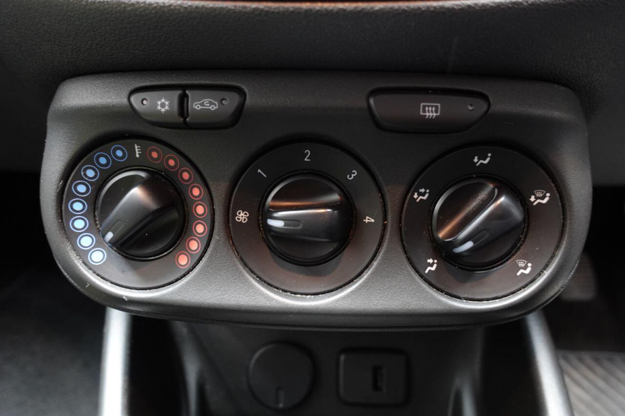 Vauxhall Corsa - Image 33