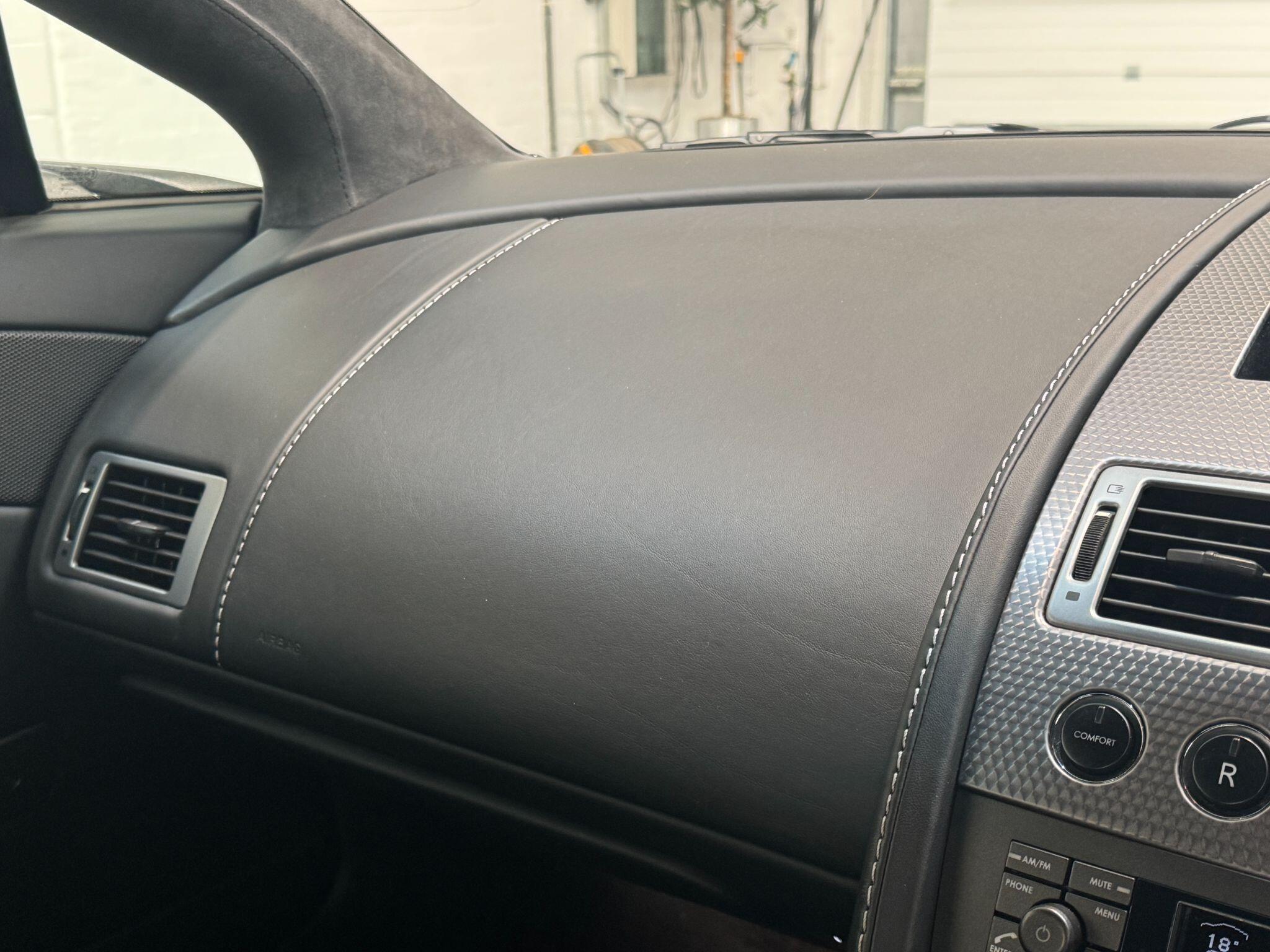 Aston Martin Vantage - Image 50