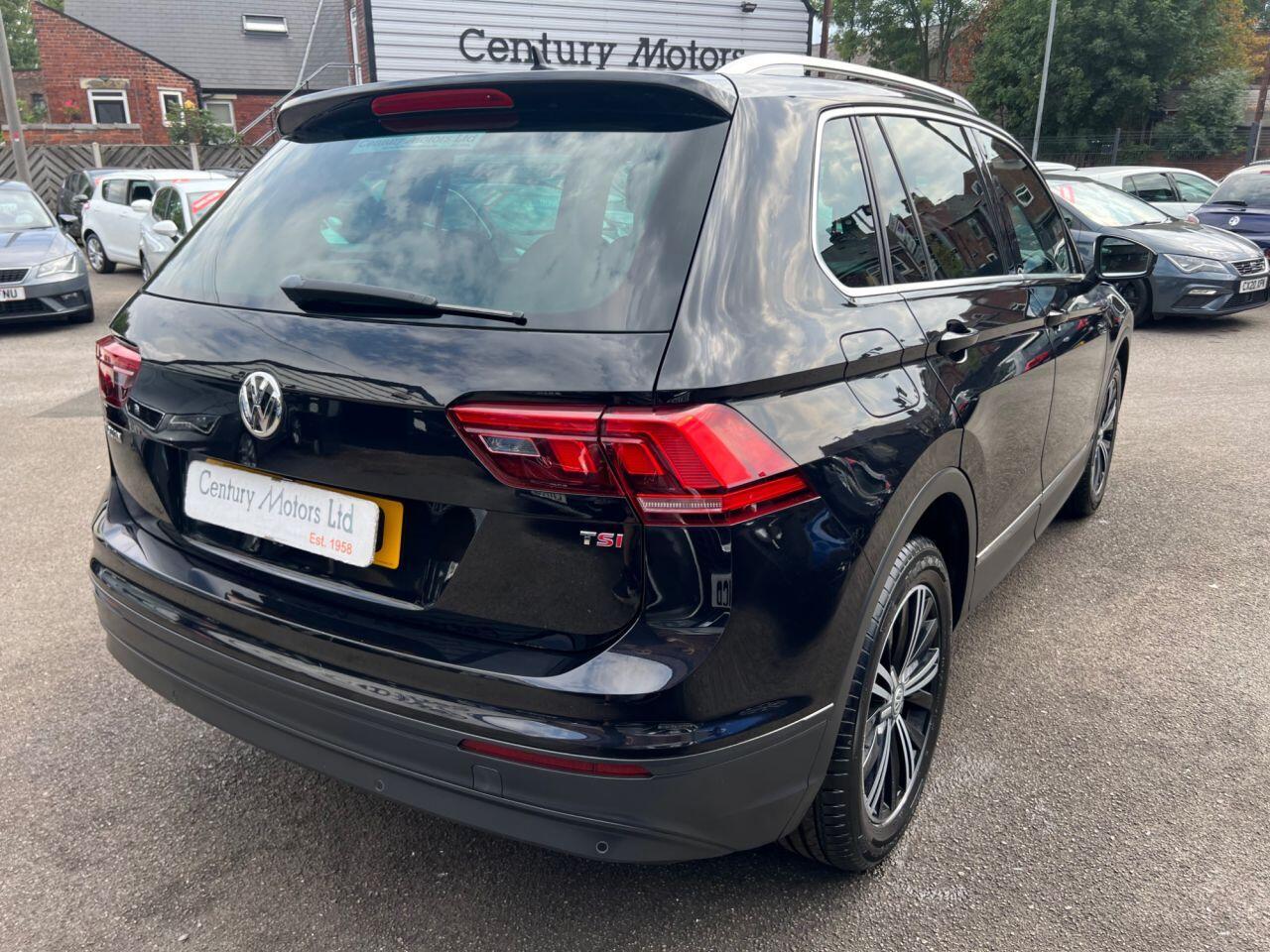 Volkswagen Tiguan - Image 6