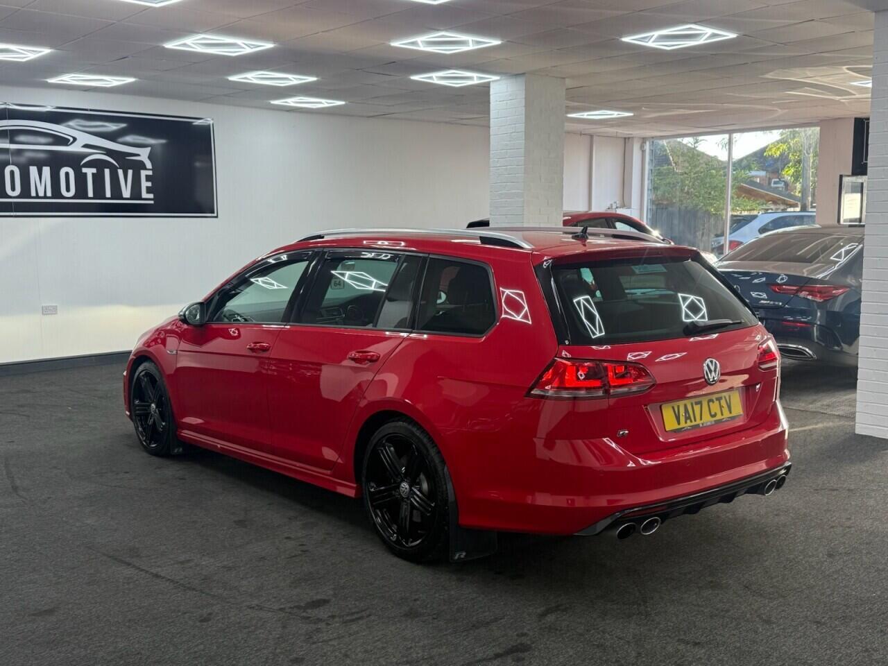 Volkswagen Golf - Image 7