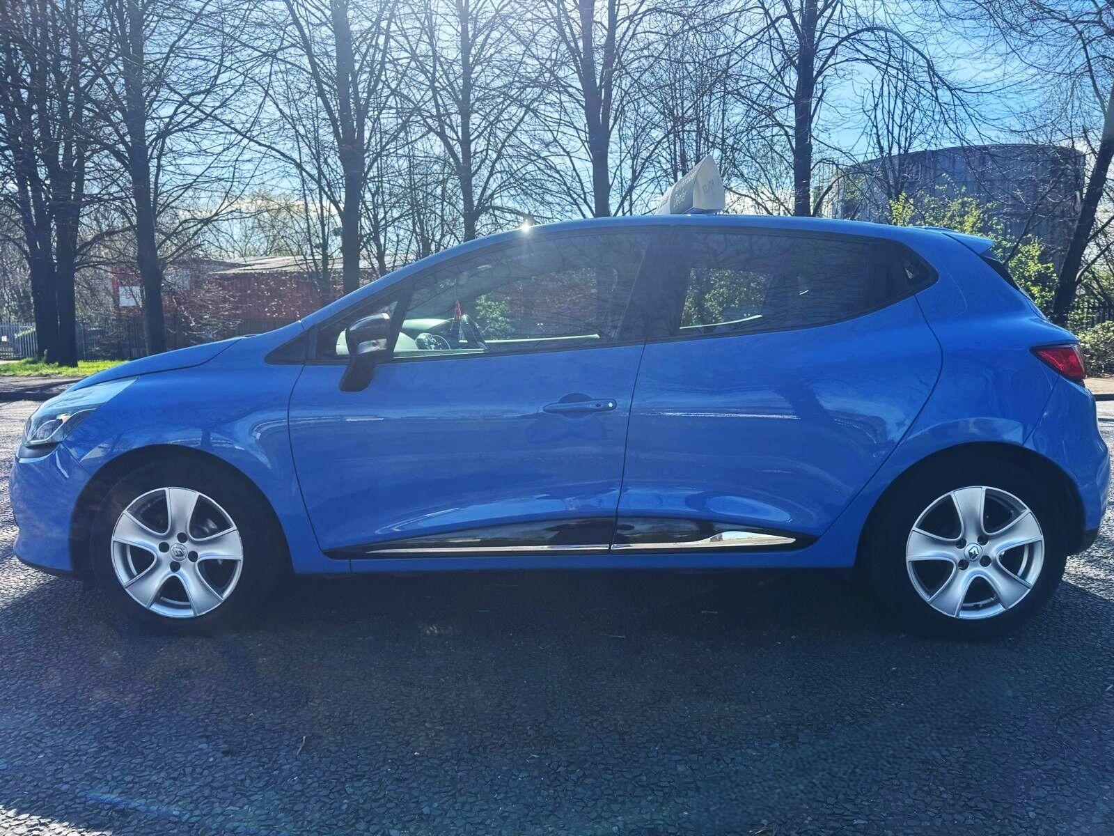 Renault Clio - Image 7