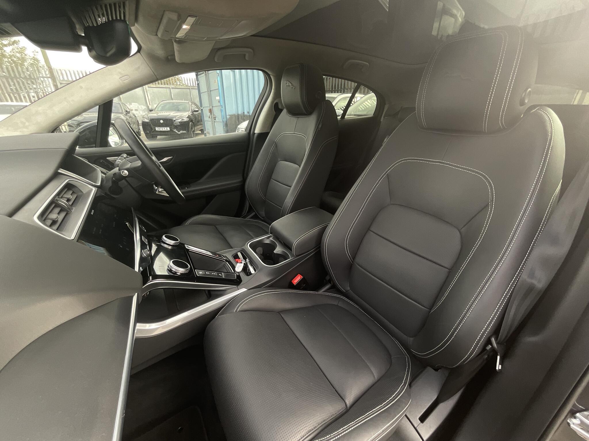 Jaguar I-Pace - Image 17