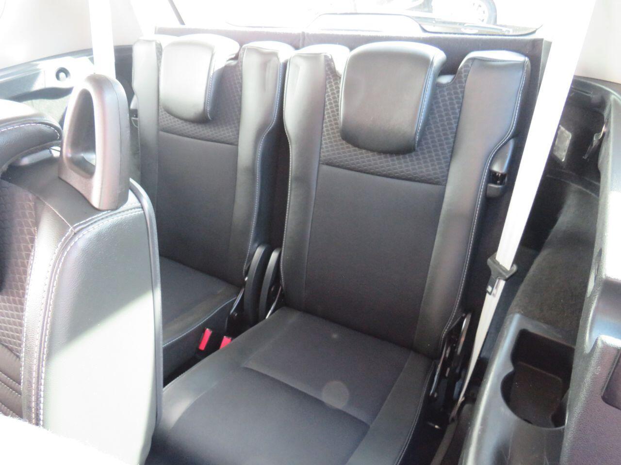 Renault Grand Scenic - Image 12