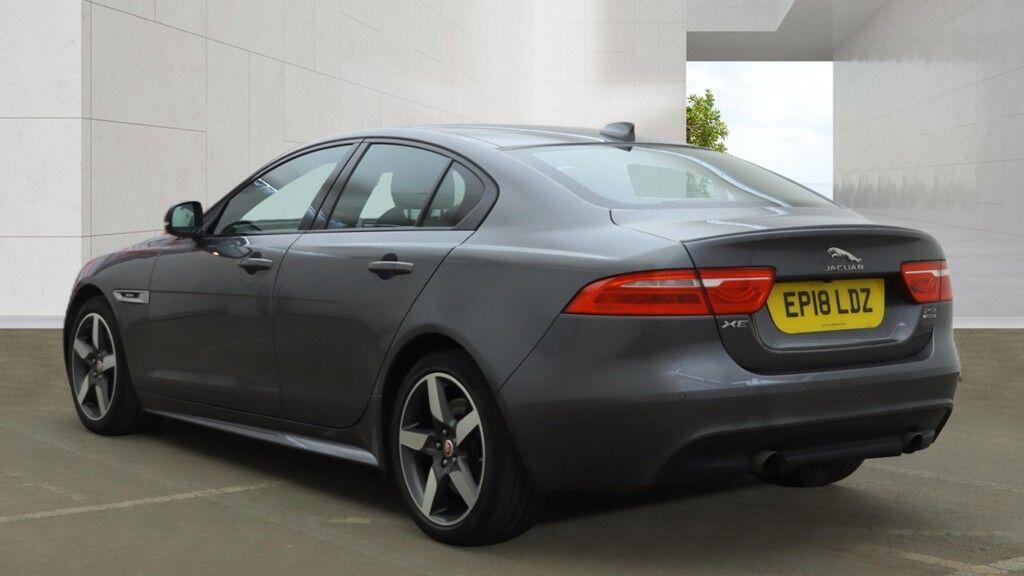 Jaguar XE - Image 3