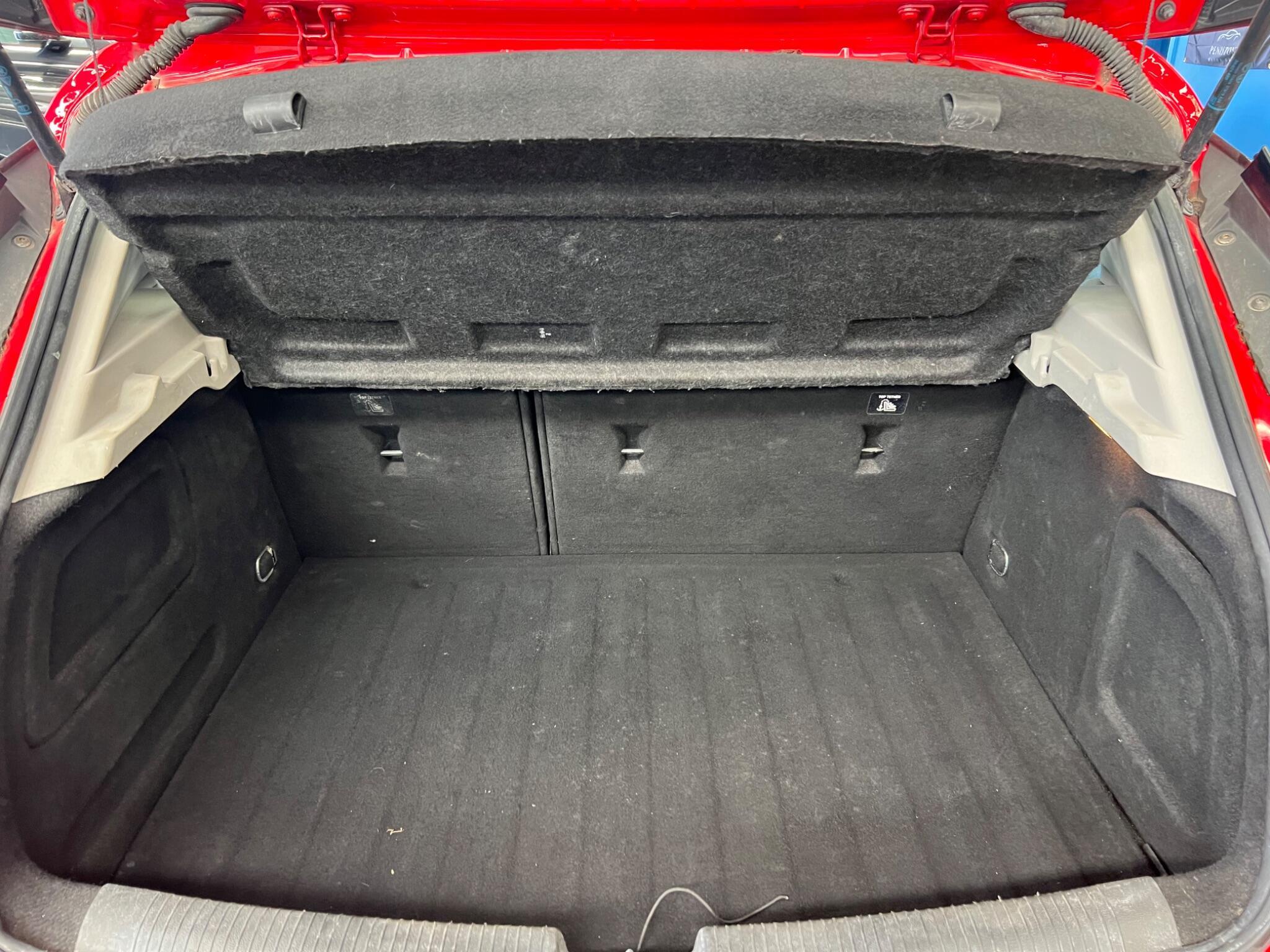 Vauxhall Astra - Image 24