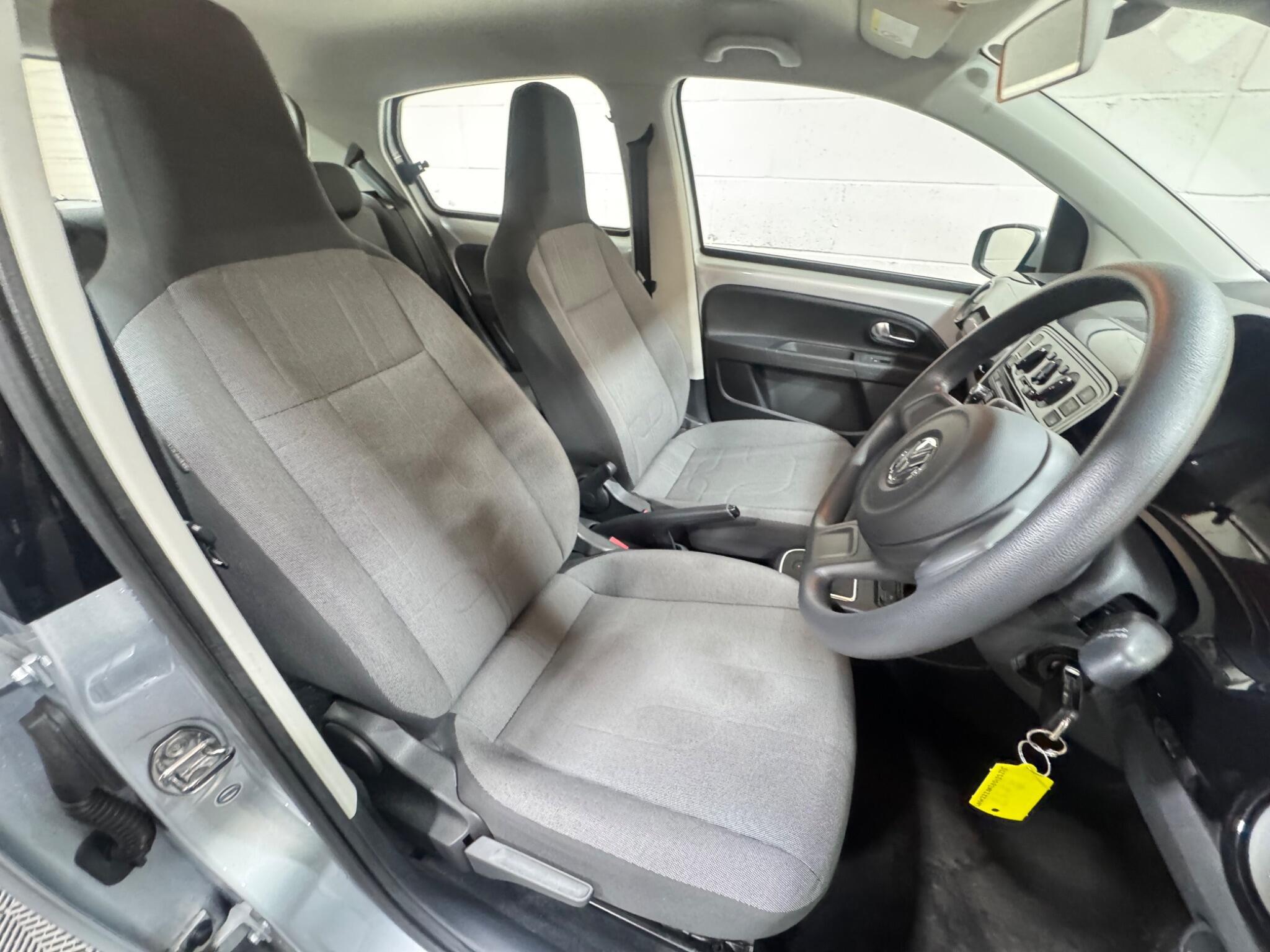 Volkswagen up! - Image 11