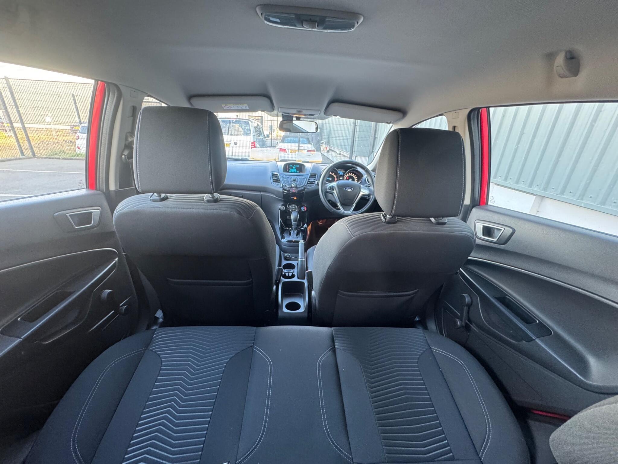 Ford Fiesta - Image 9