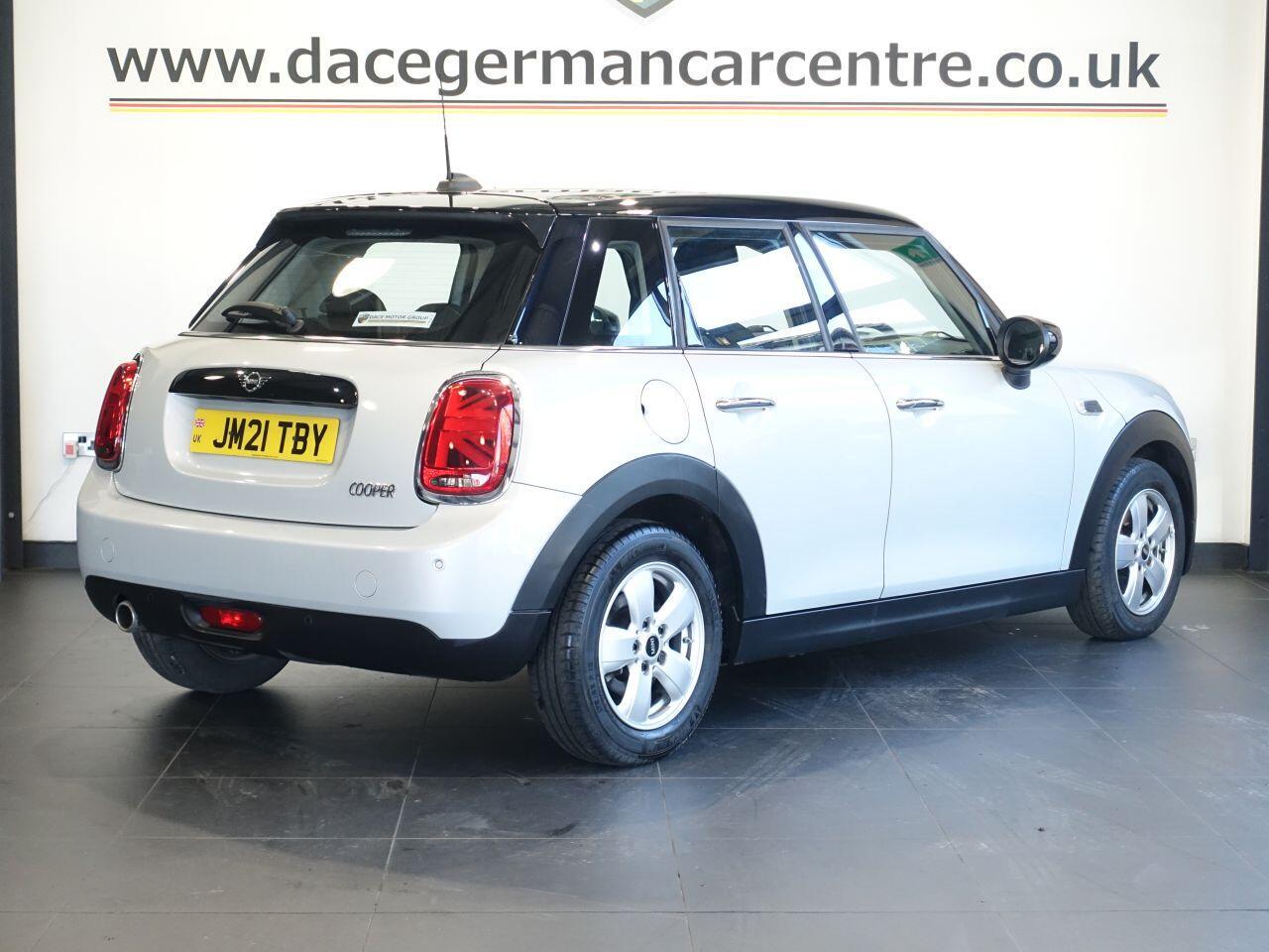 MINI Hatch - Image 6