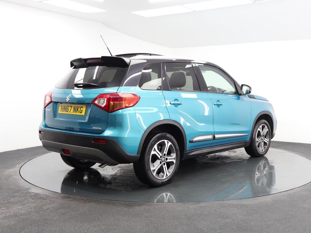 Suzuki Vitara - Image 12