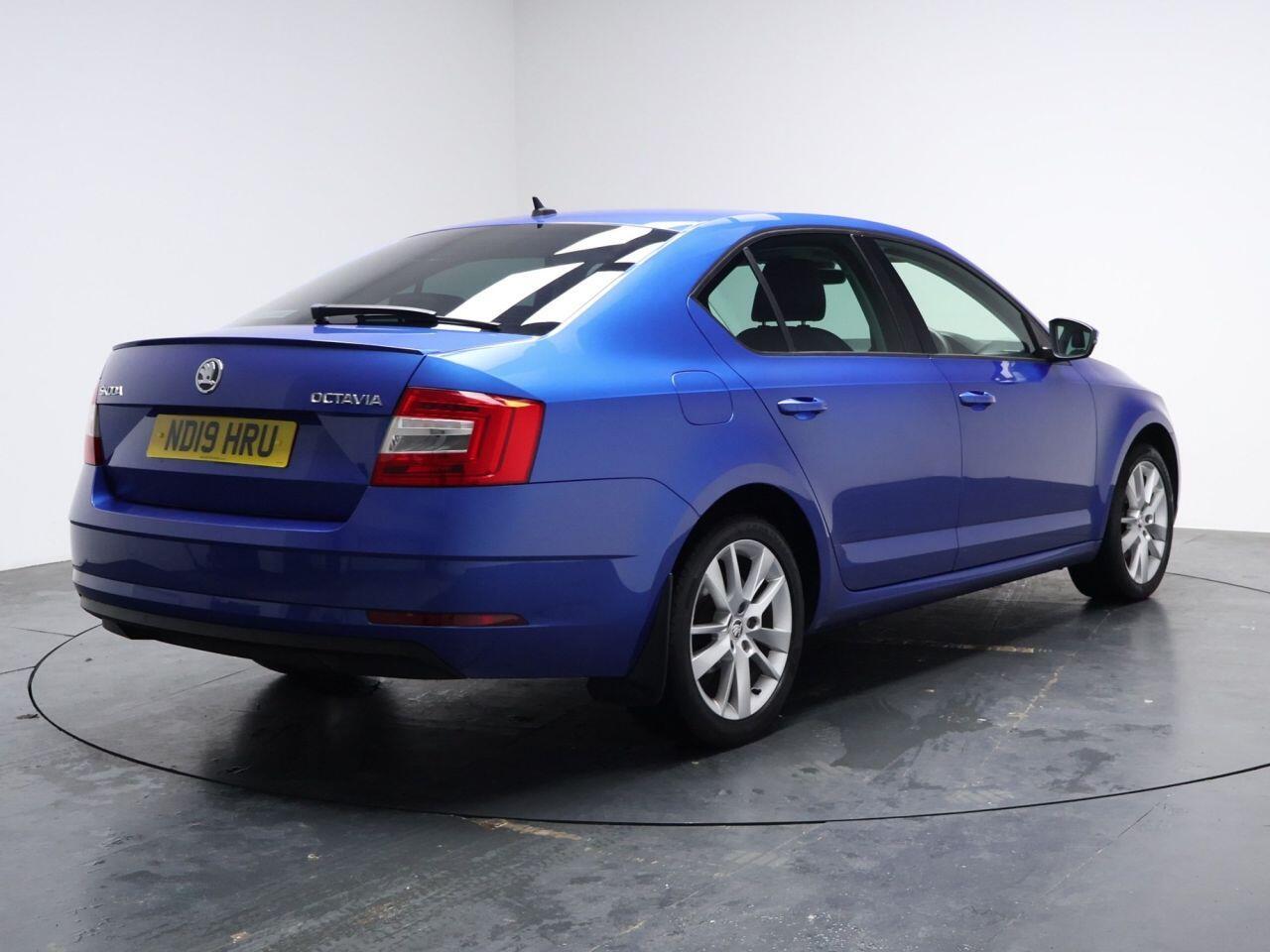 Skoda Octavia - Image 12