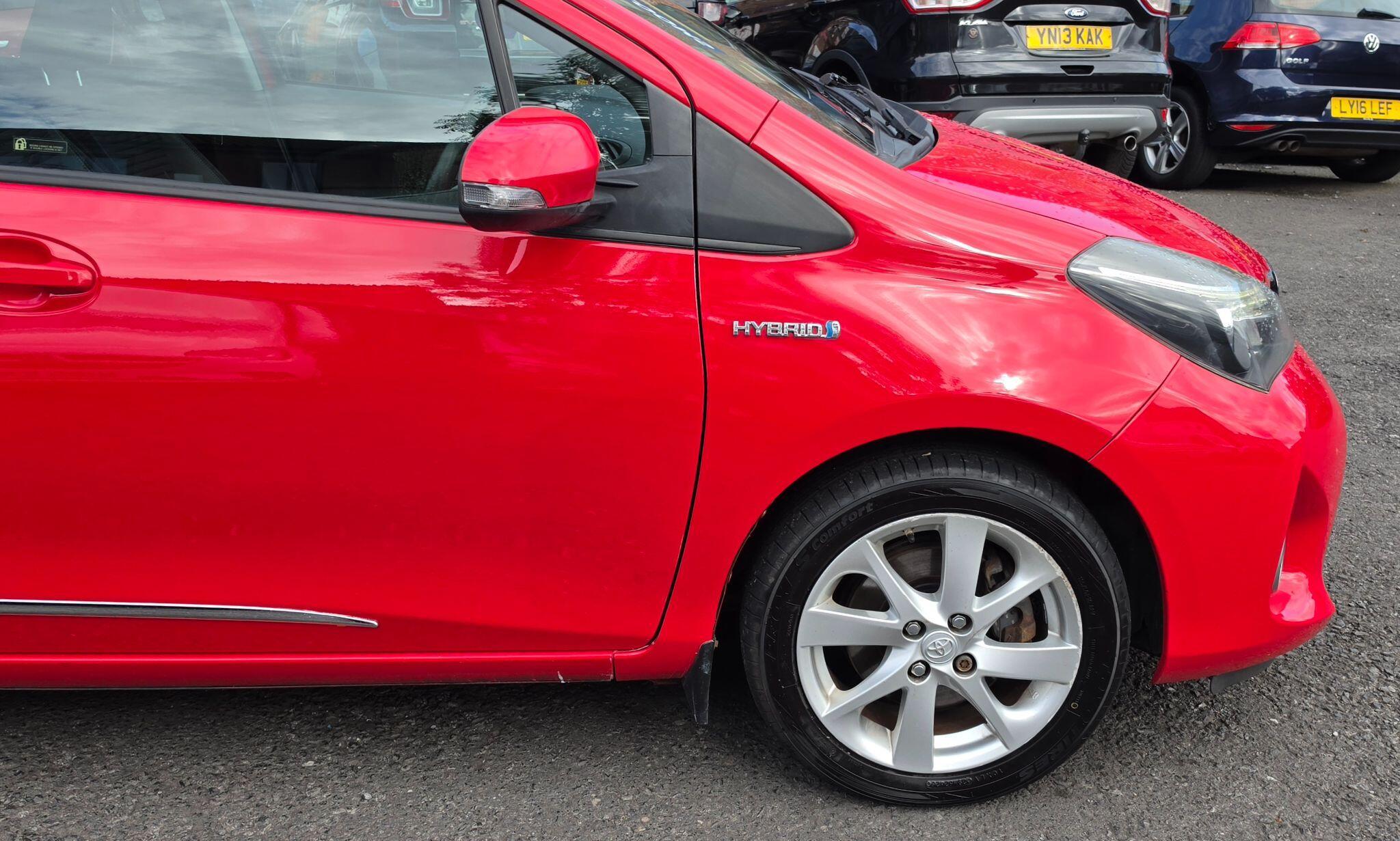 Toyota Yaris - Image 9