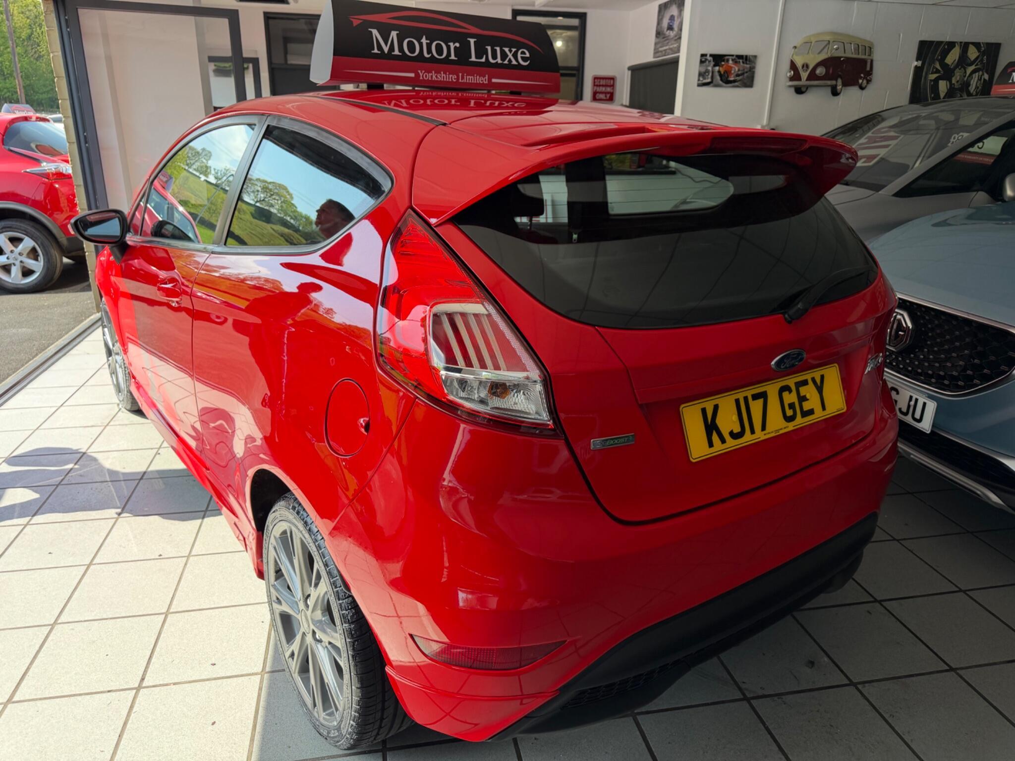 Ford Fiesta - Image 13