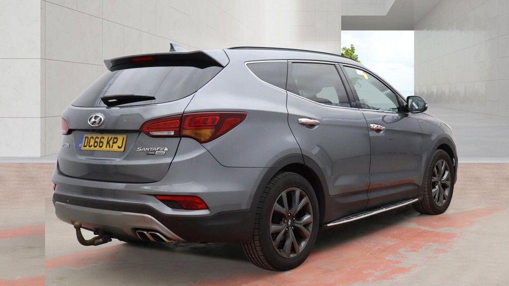 Hyundai Santa Fe - Image 6