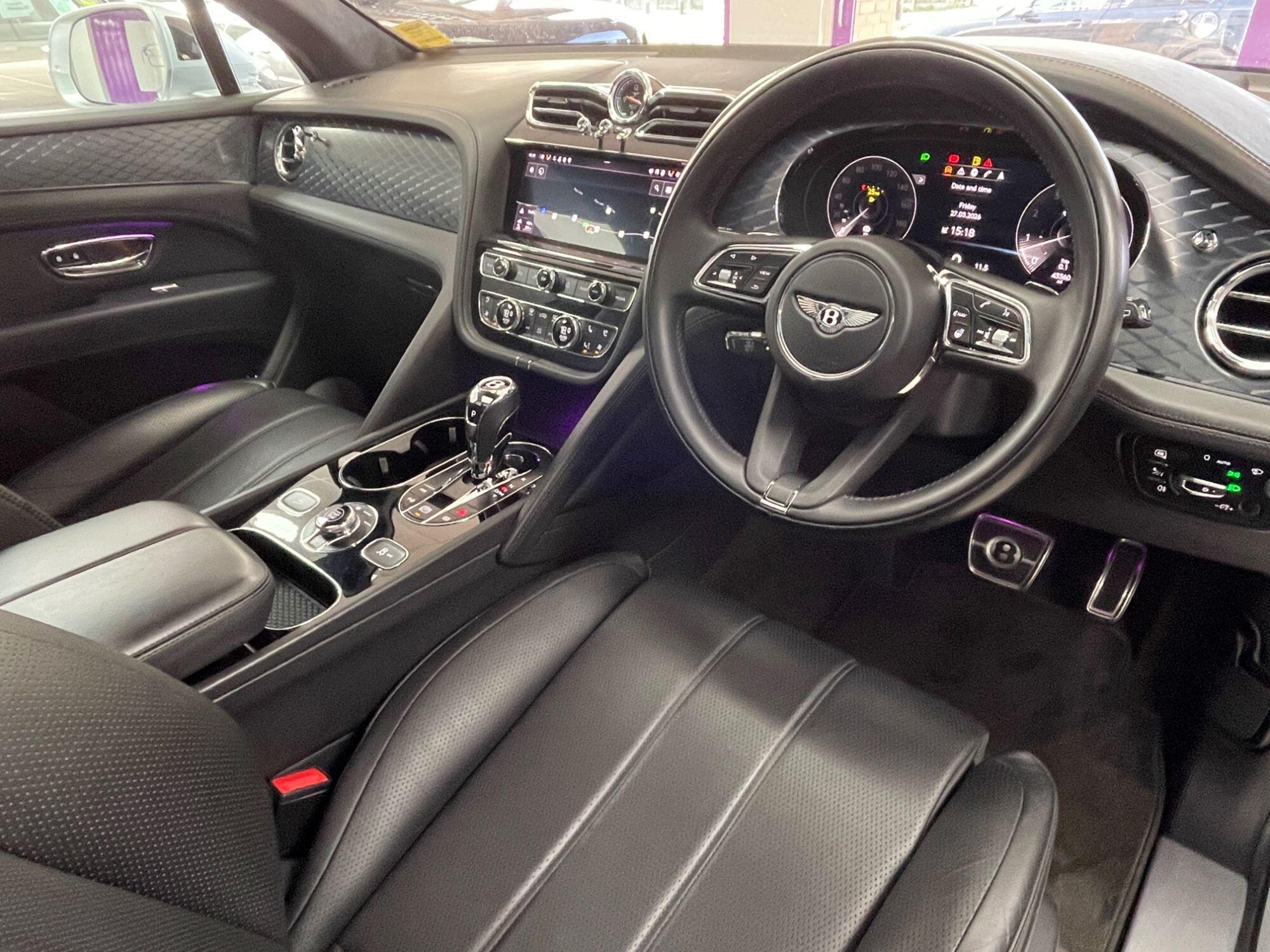 Bentley Bentayga - Image 26