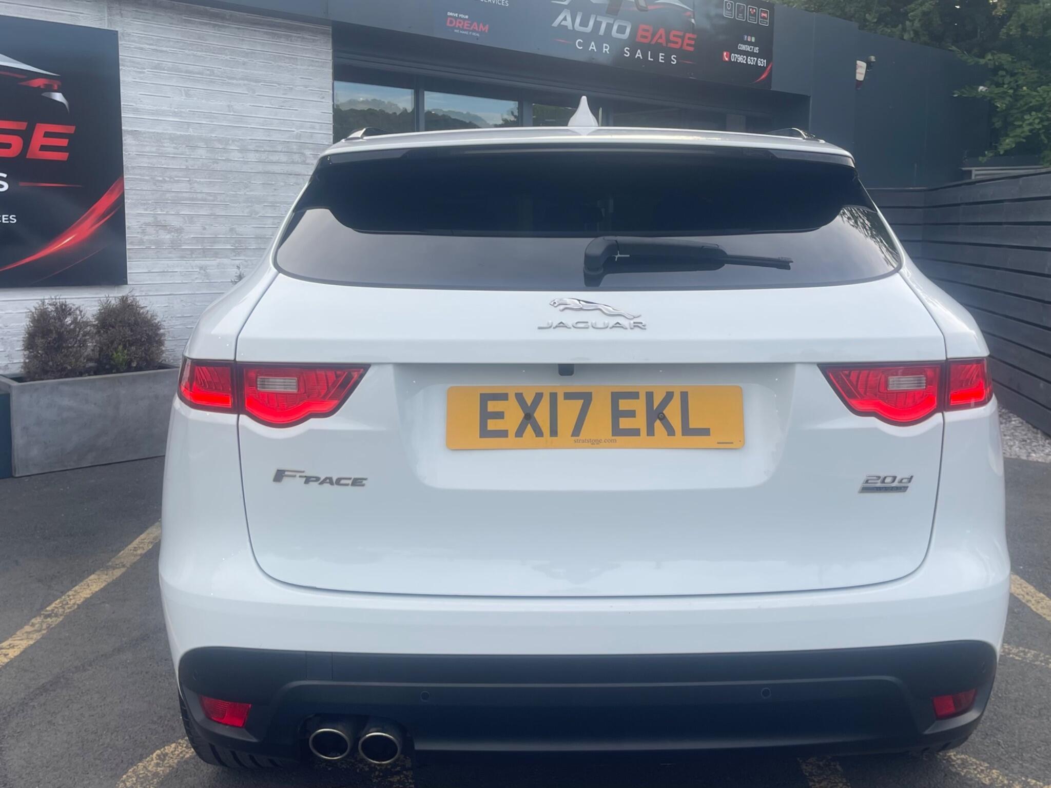 Jaguar F-Pace - Image 13
