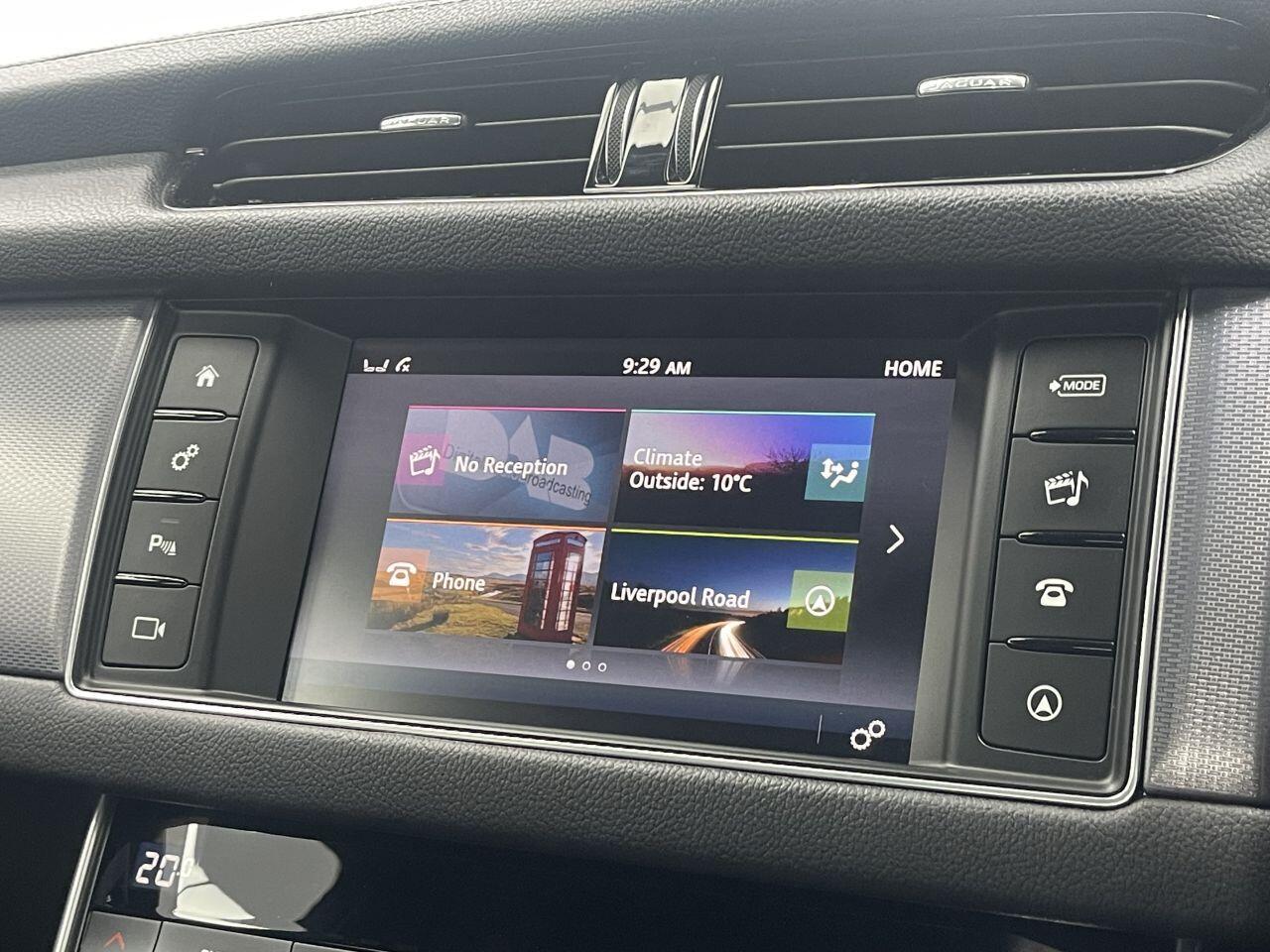 Jaguar XF - Image 27