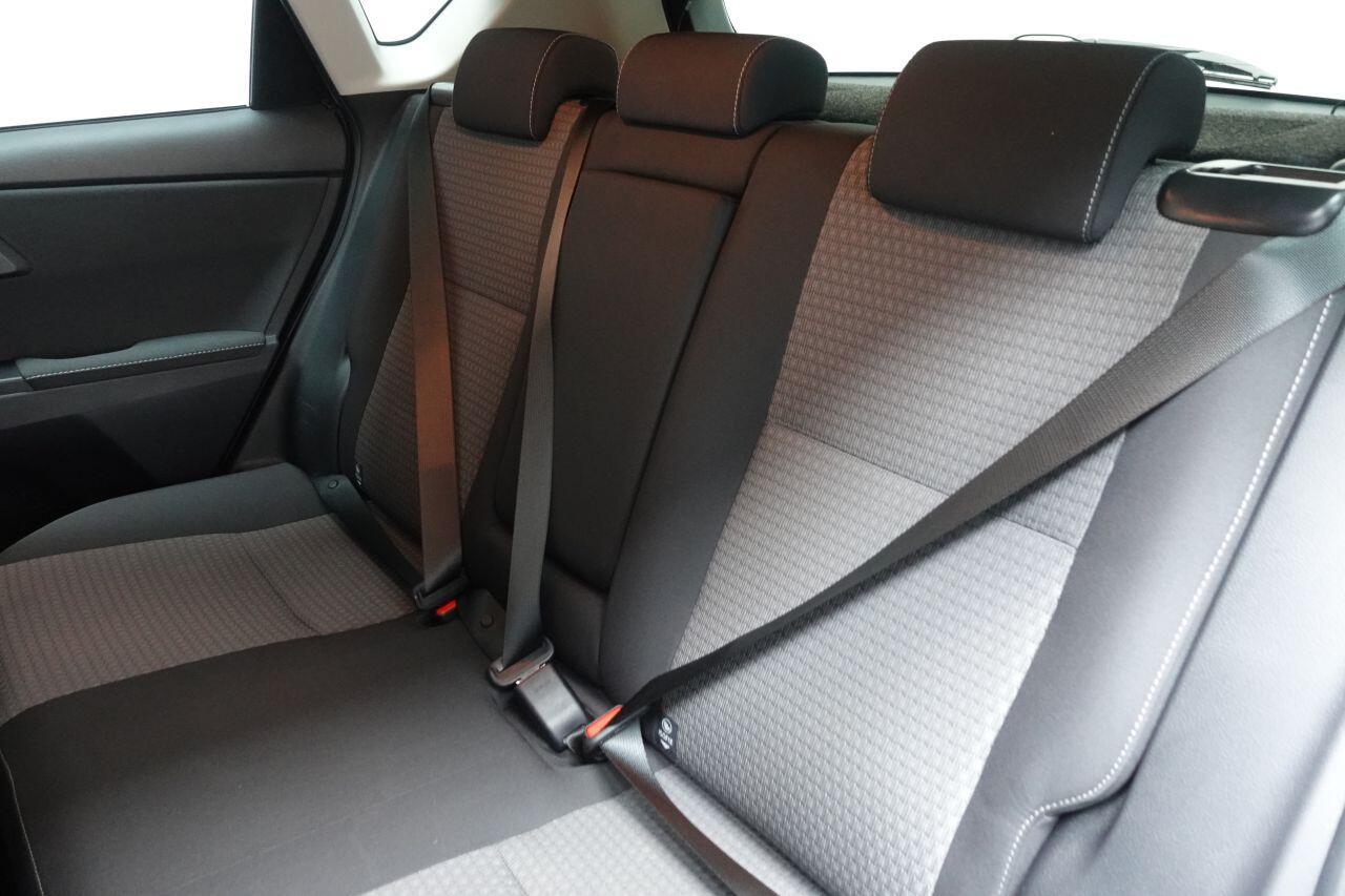 Toyota Auris - Image 14