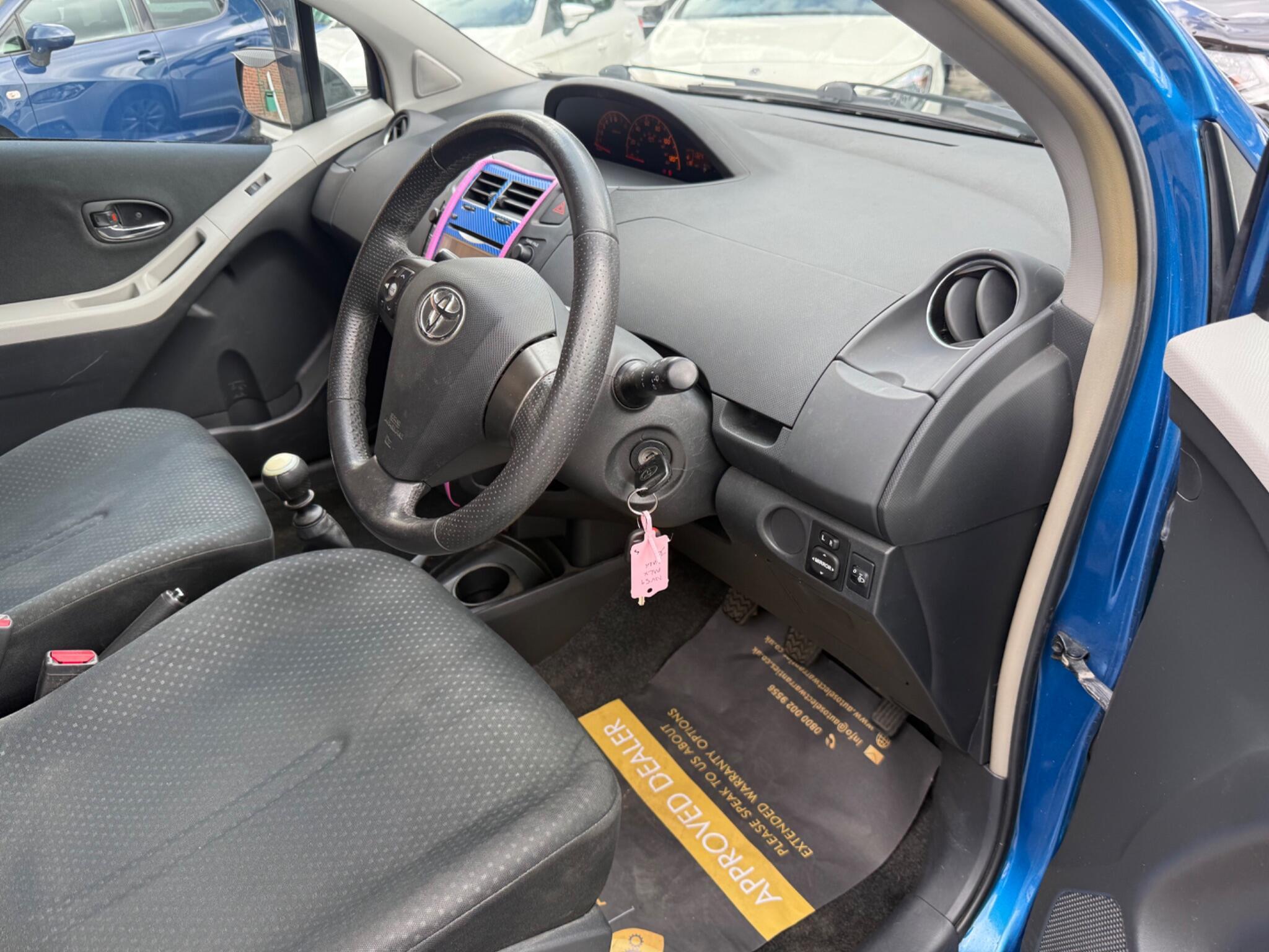 Toyota Yaris - Image 14