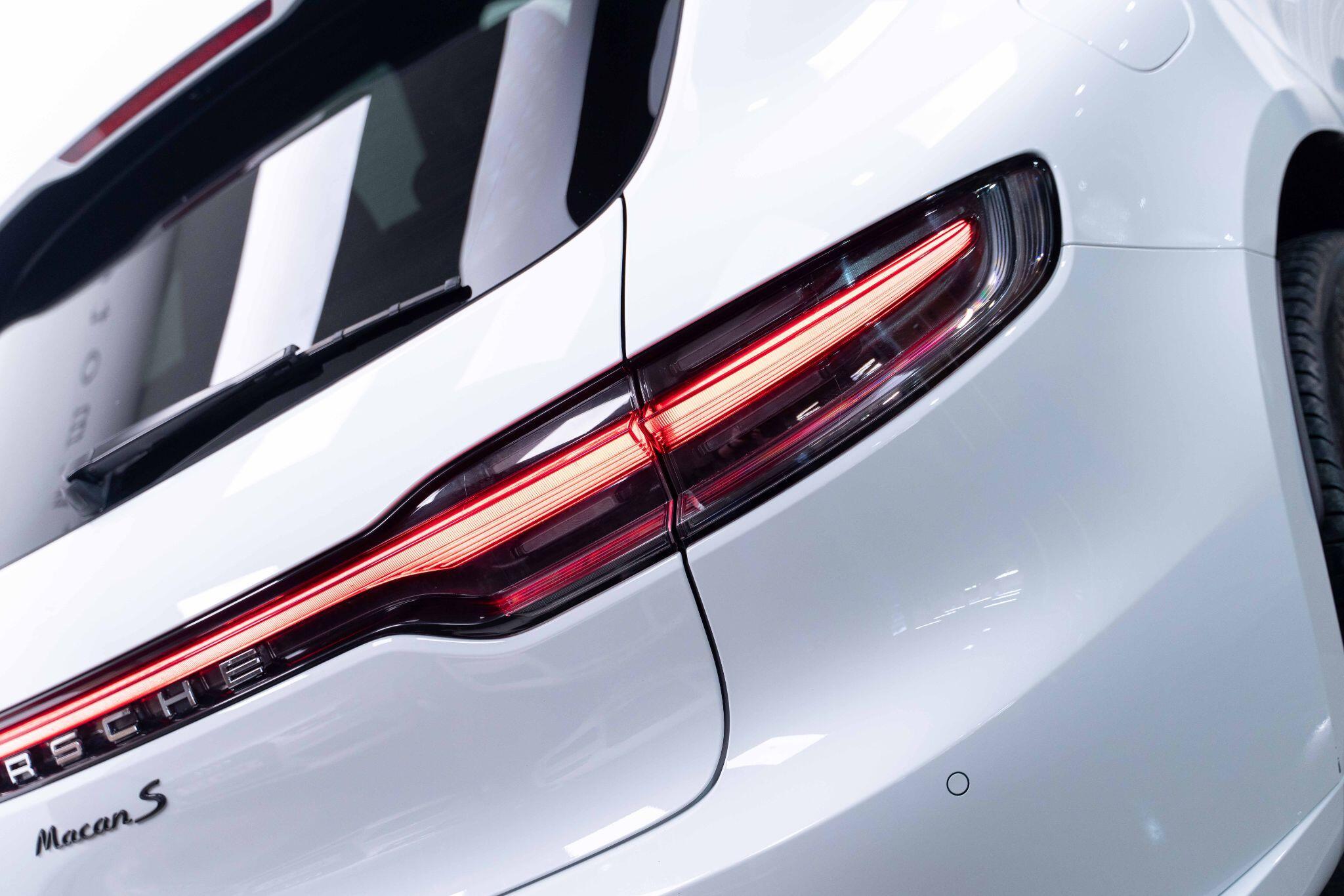 Porsche Macan - Image 45