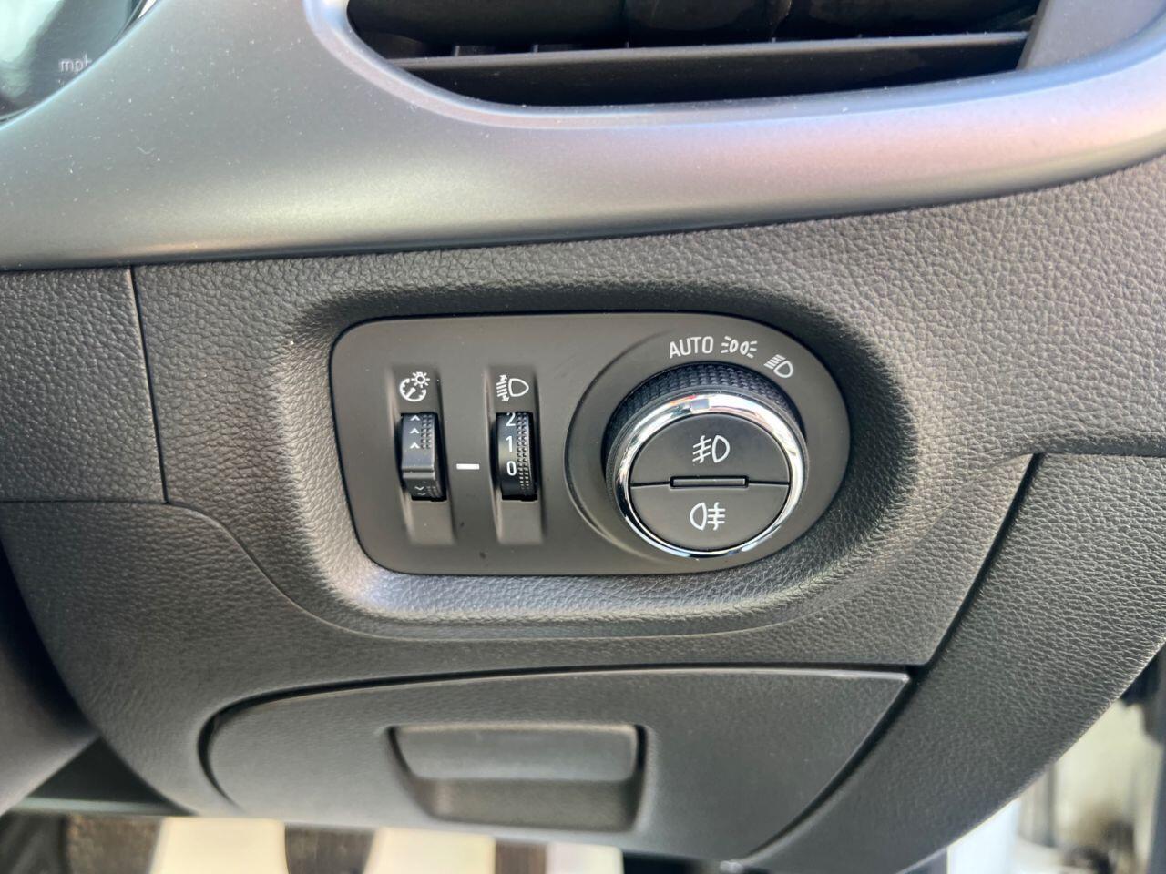 Vauxhall Astra - Image 29