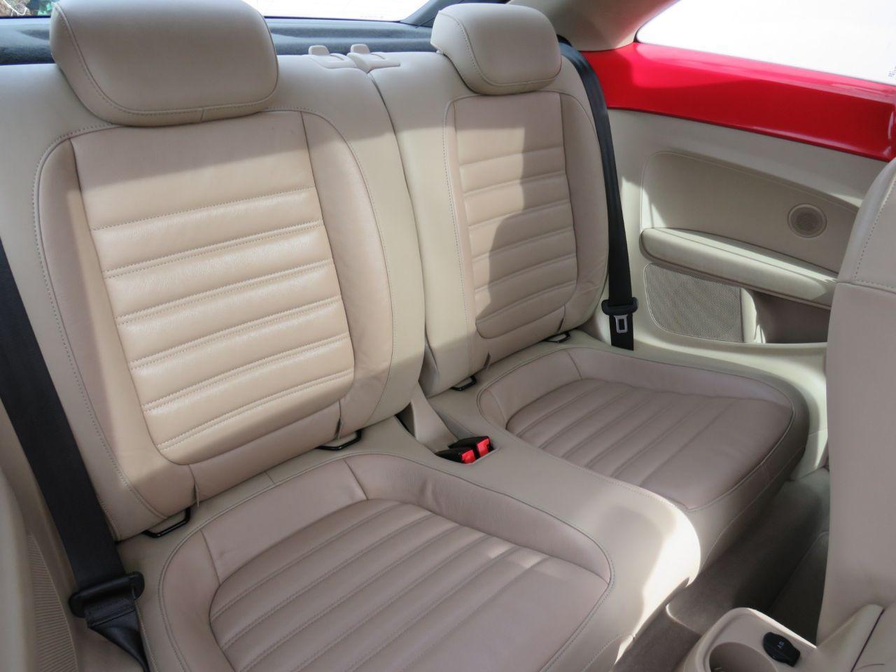 Volkswagen Beetle - Image 9