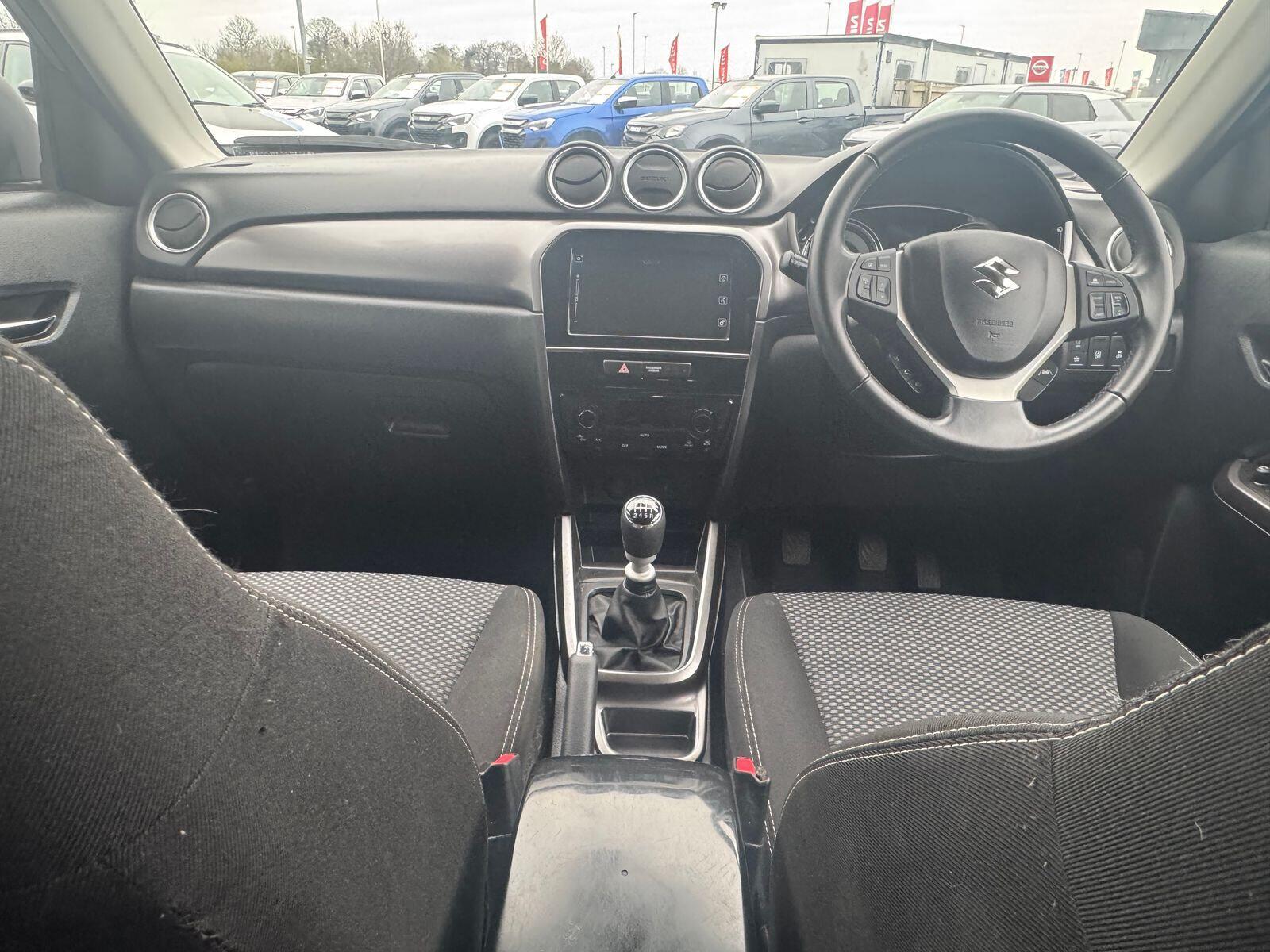 Suzuki Vitara - Image 16