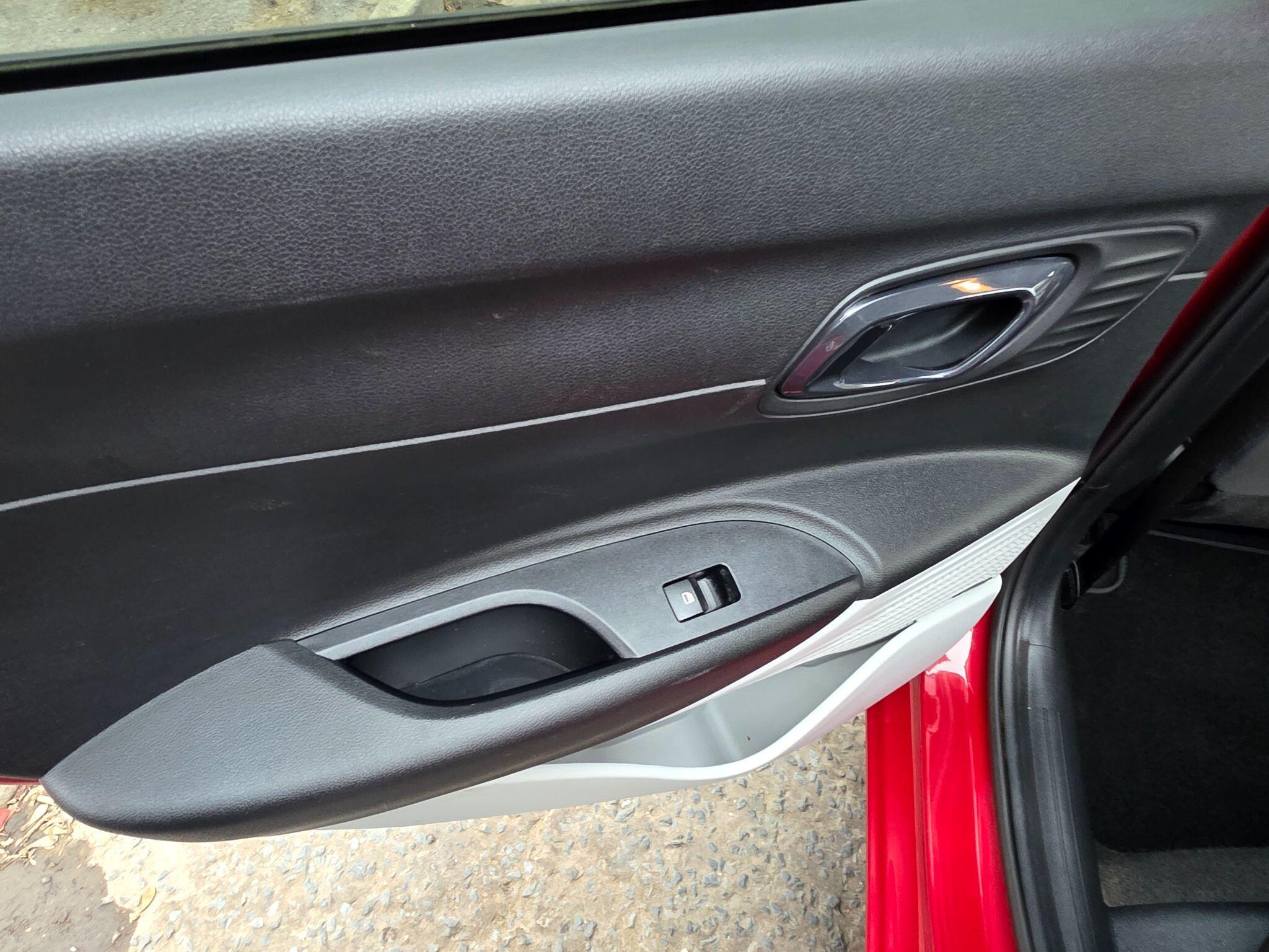 Hyundai i20 - Image 39