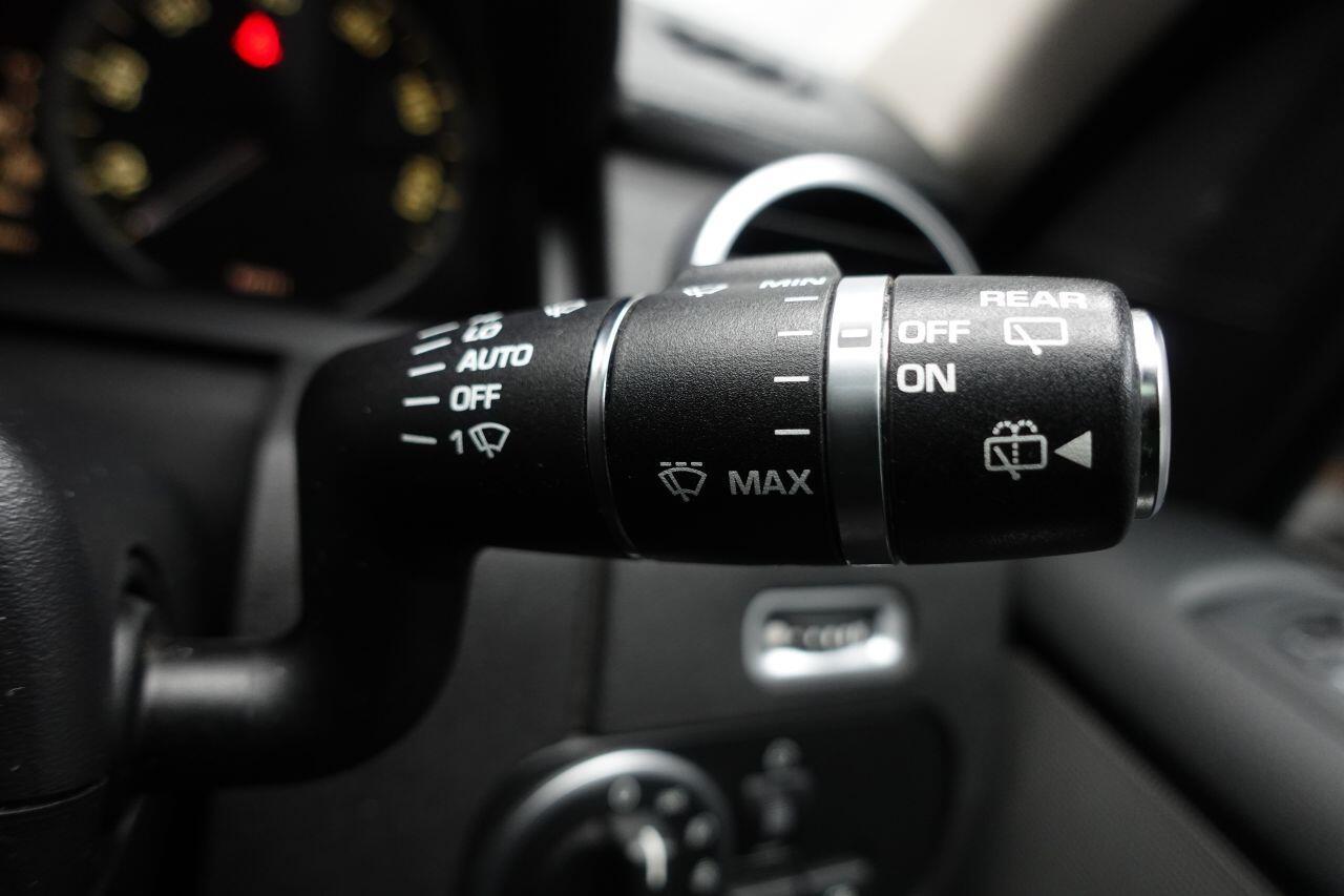Land Rover DISCOVERY 4 - Image 41