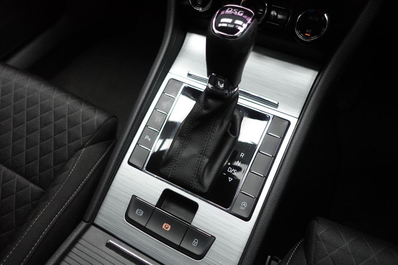Skoda Superb - Image 42