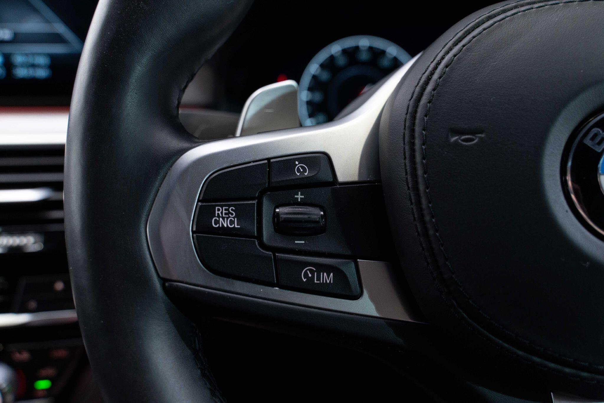 BMW 5 Series - Image 18