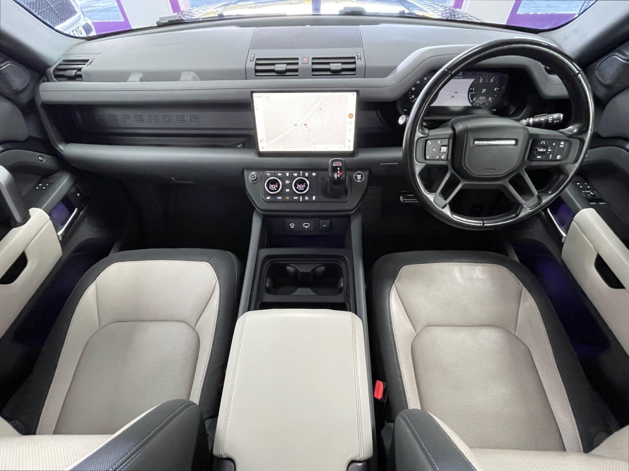 Land Rover Defender - Image 2