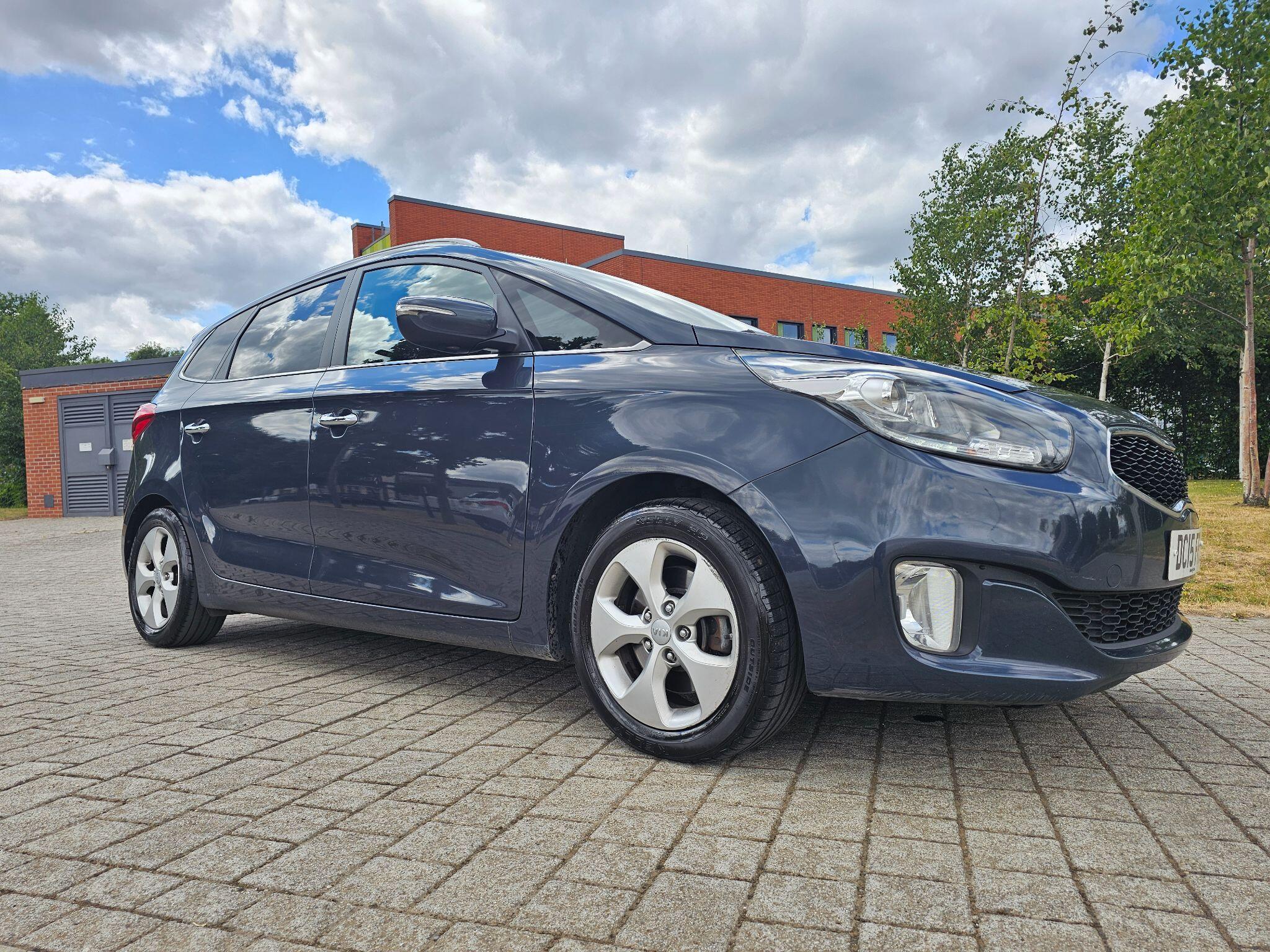 Kia Carens - Image 12