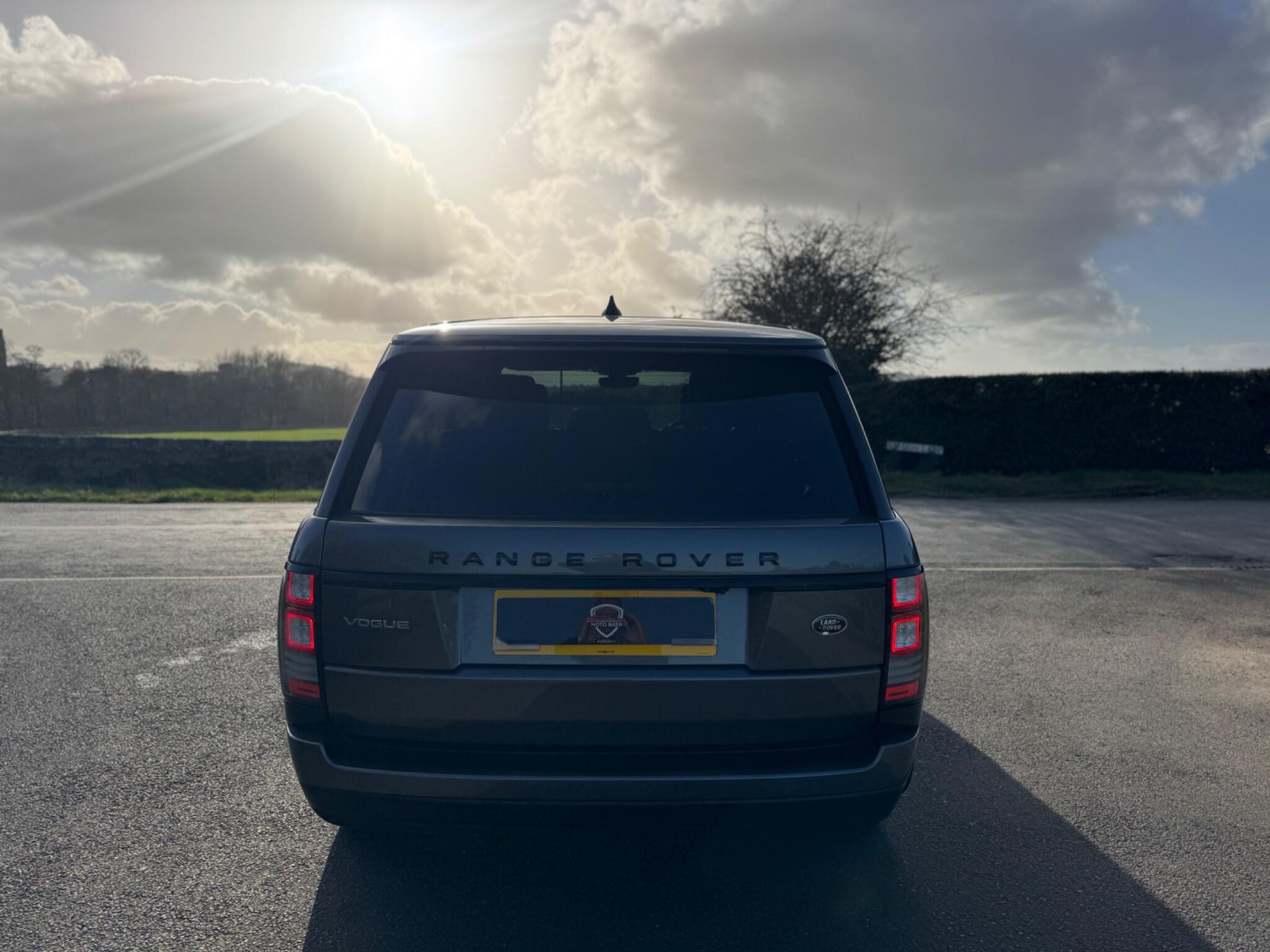 Land Rover Range Rover - Image 18