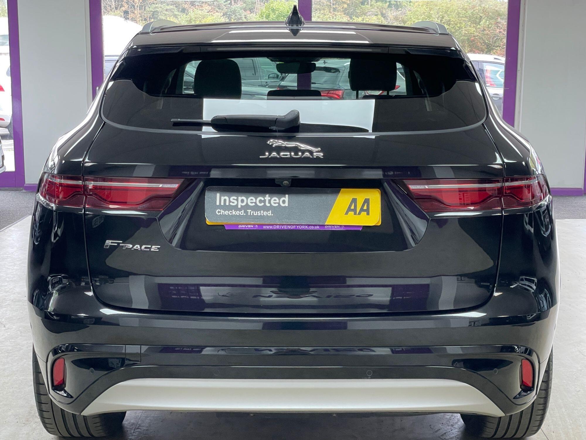 Jaguar F-Pace - Image 9