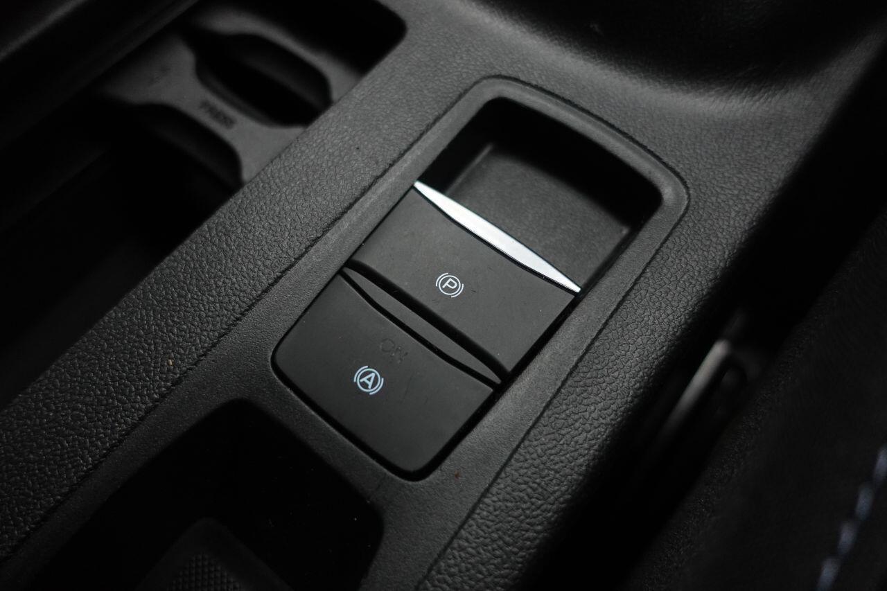 Ford Focus - Image 50